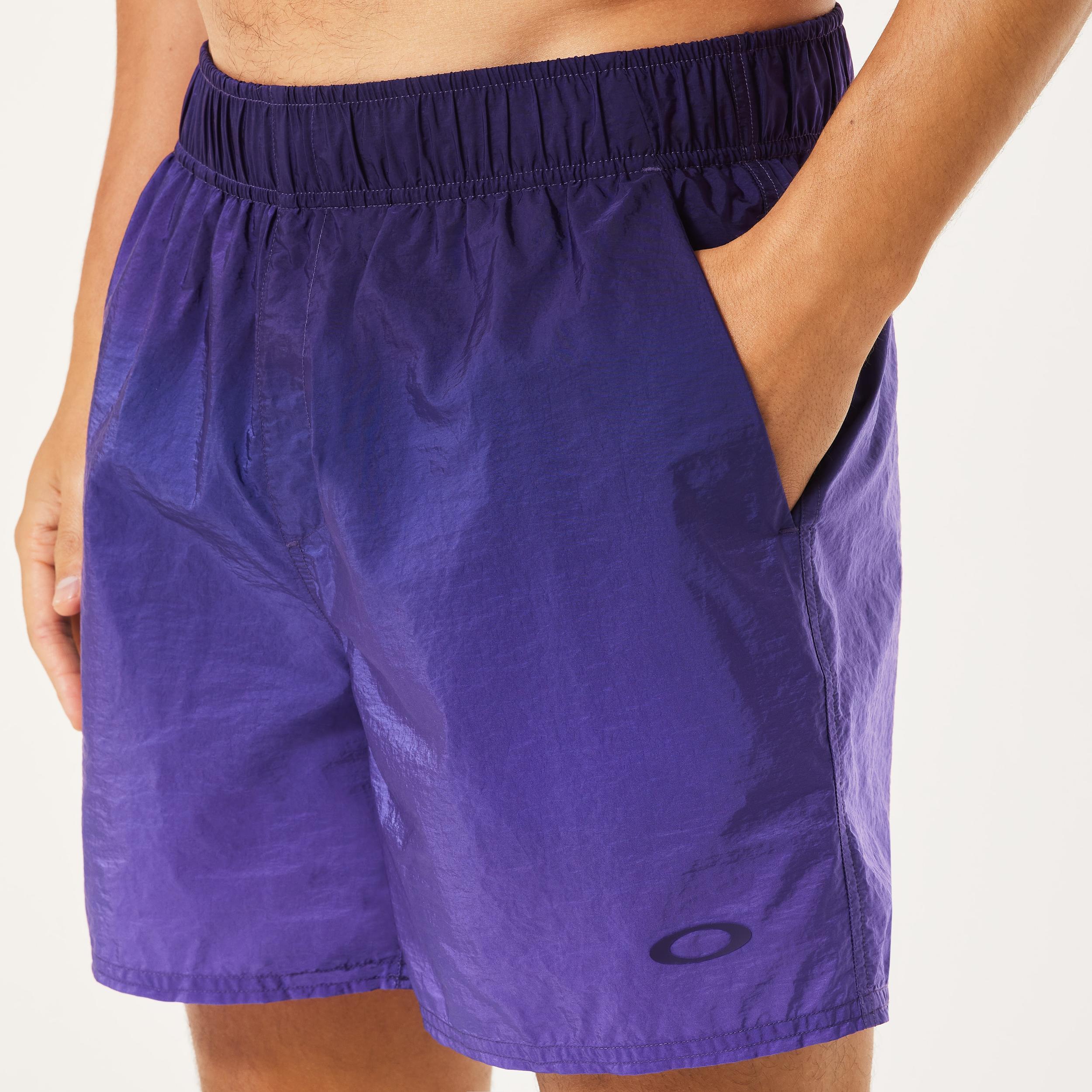 Oakley Mens Gradient 16 Beachshort Product Image