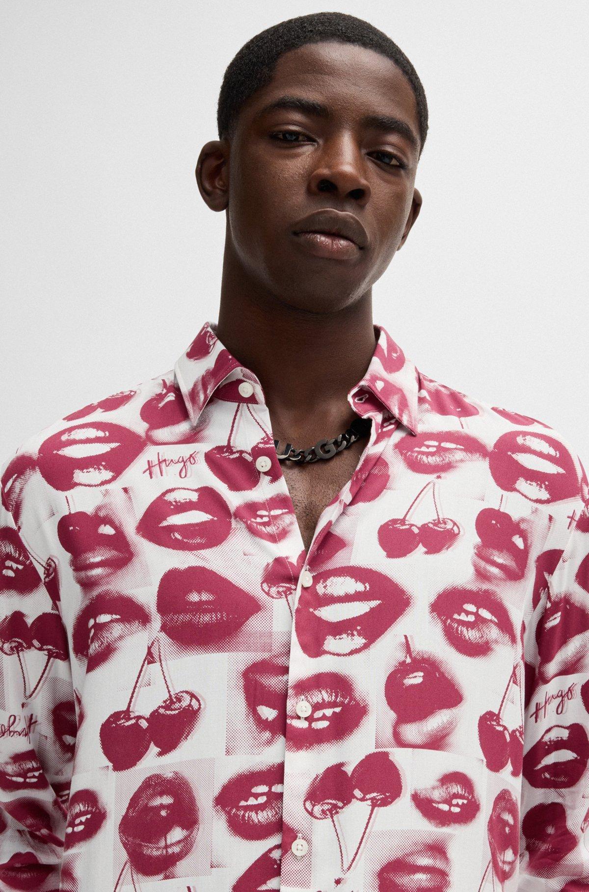 Slim-fit shirt with seasonal print Product Image