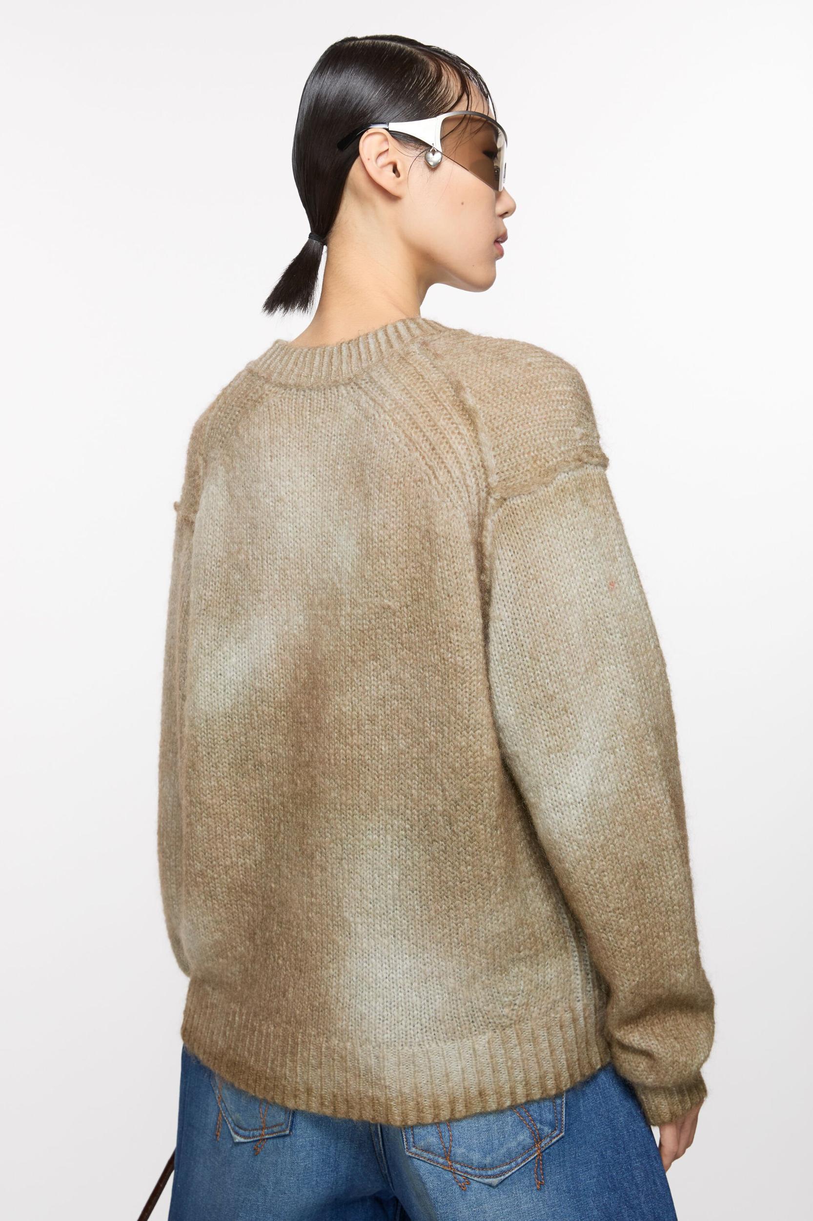 Jumper sprayed finish Product Image