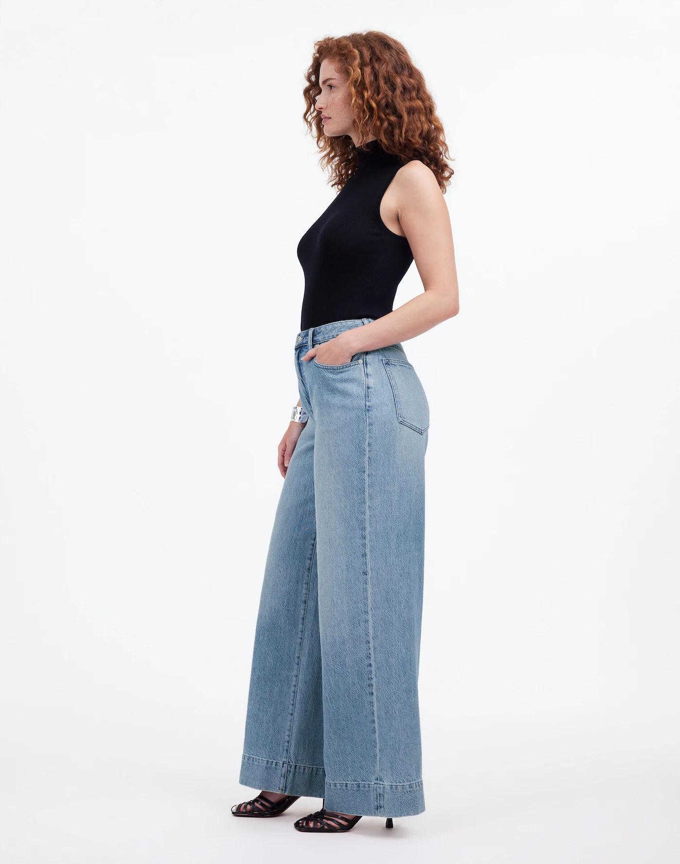 Curvy Superwide-Leg Jeans in Lintz Wash Product Image