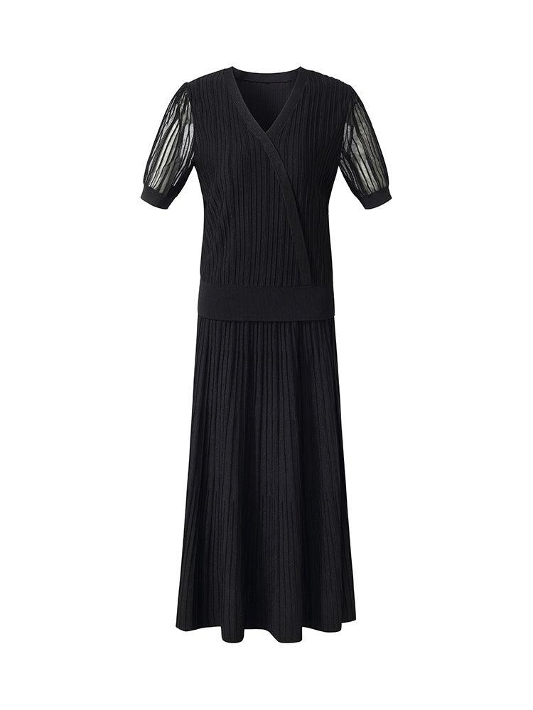 Slanted Placket Knit Top And A-Line Pleated Skirt Two-Piece Set Product Image