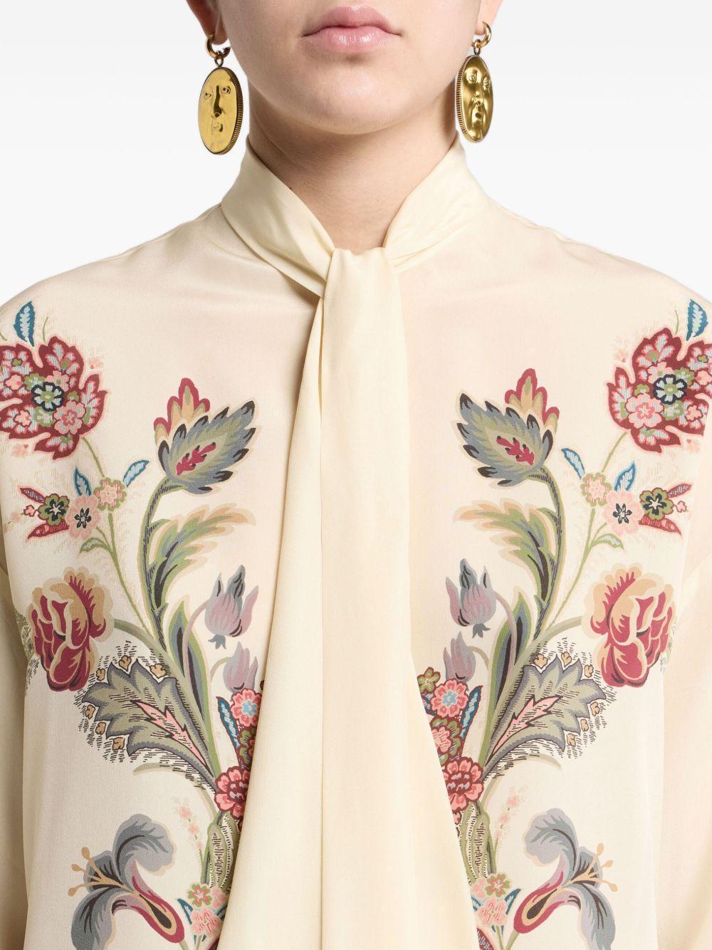 floral-print blouse Product Image