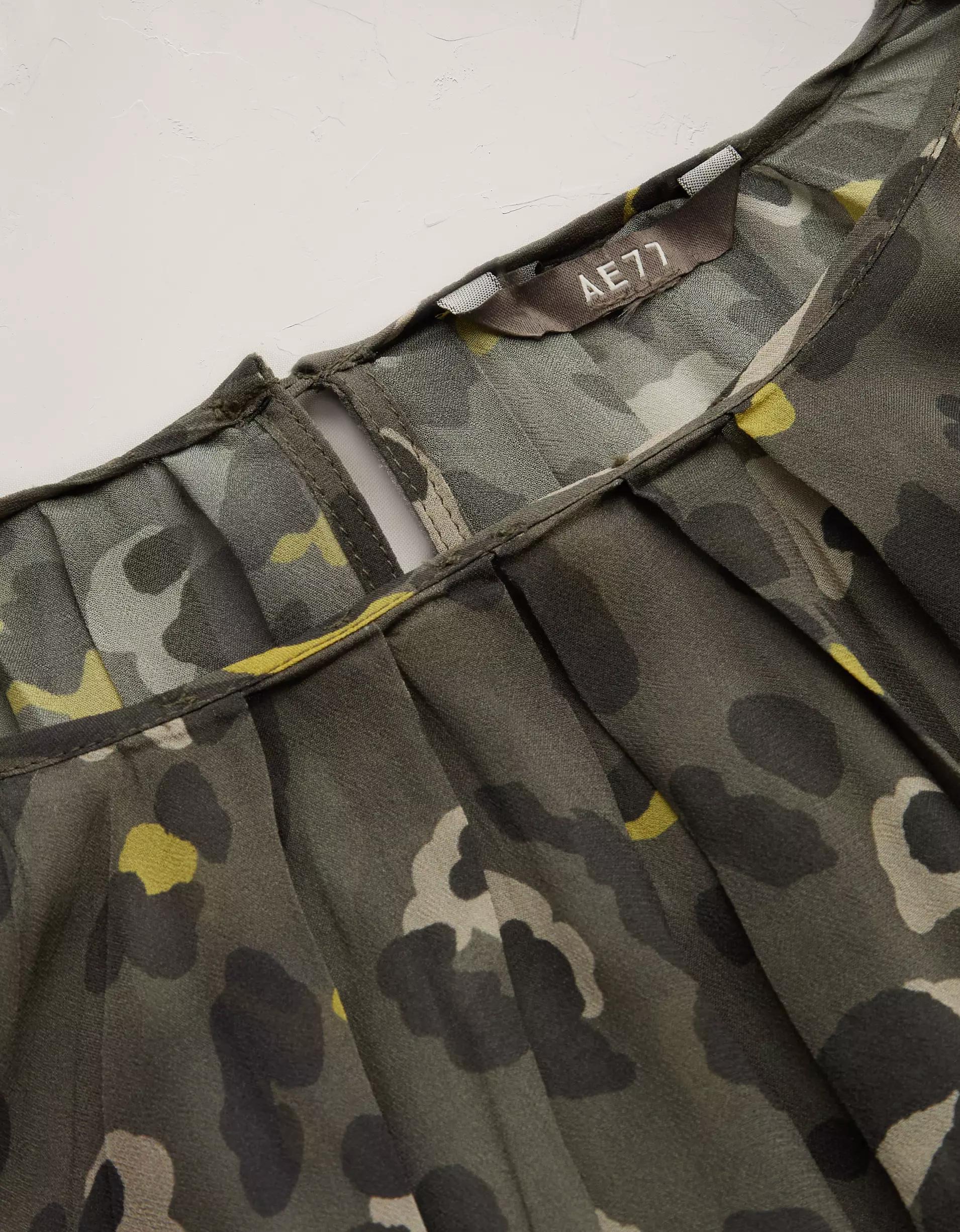 AE77 Premium Bubble Blouse Product Image