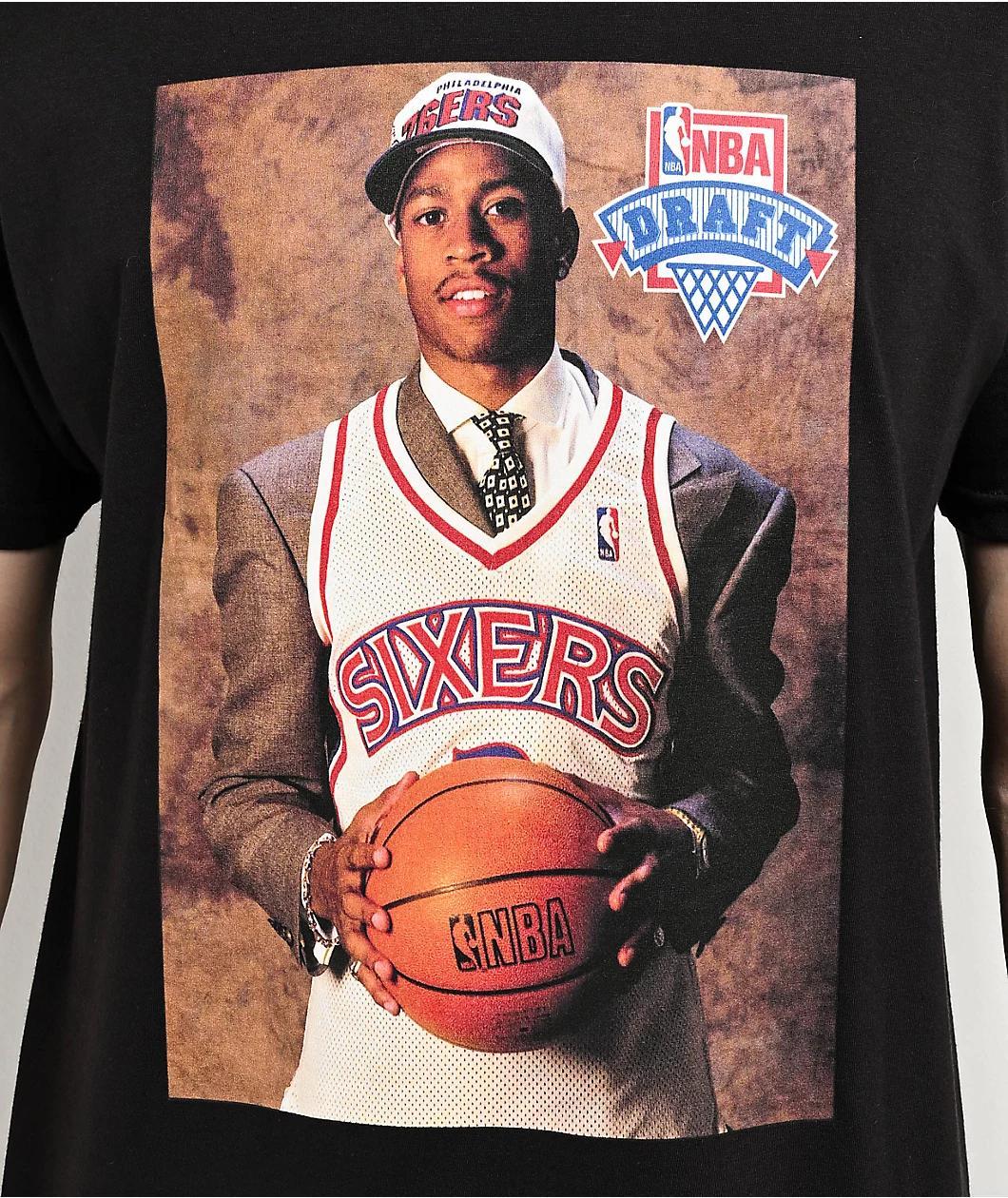 Mitchell & Ness Philadelphia 76ers Allen Iverson Draft Day Black T-Shirt Product Image
