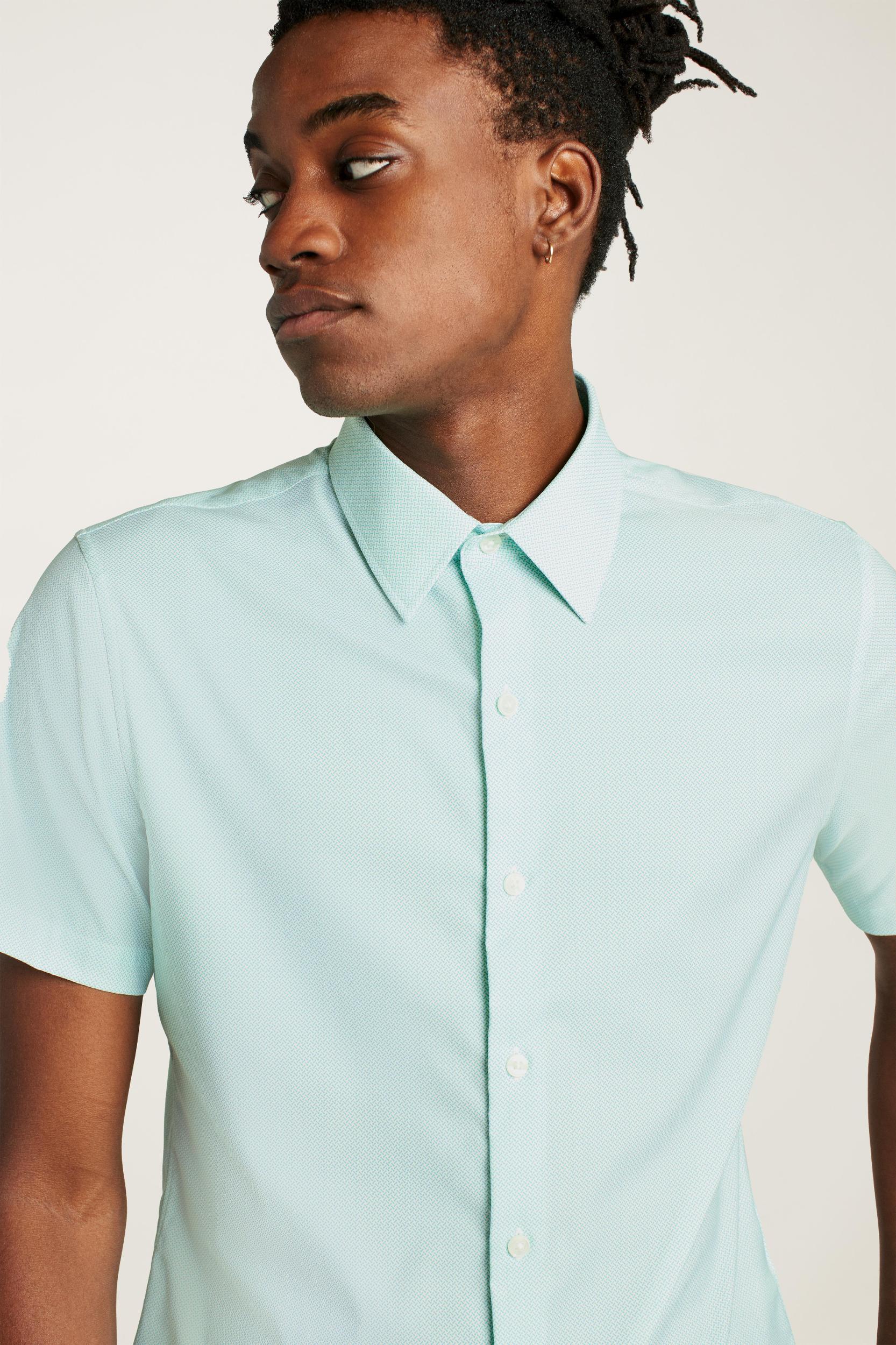 Tech Short Sleeve Shirt Product Image