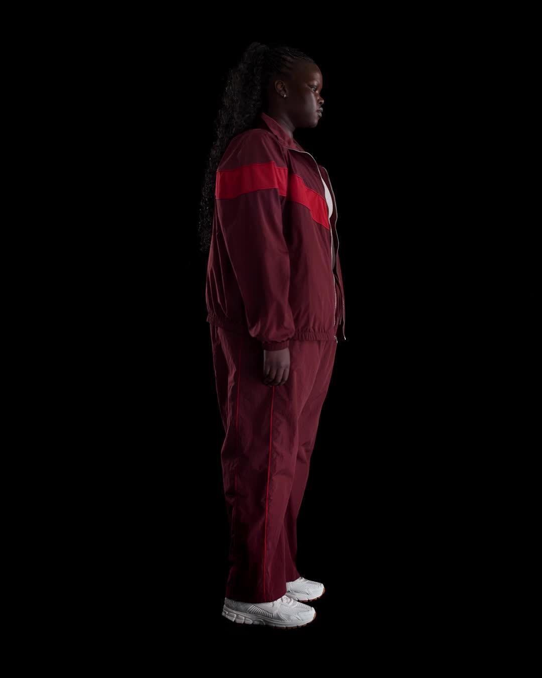 Nike Windrunner Women's Loose UV Woven Full-Zip Jacket (Plus Size) Product Image