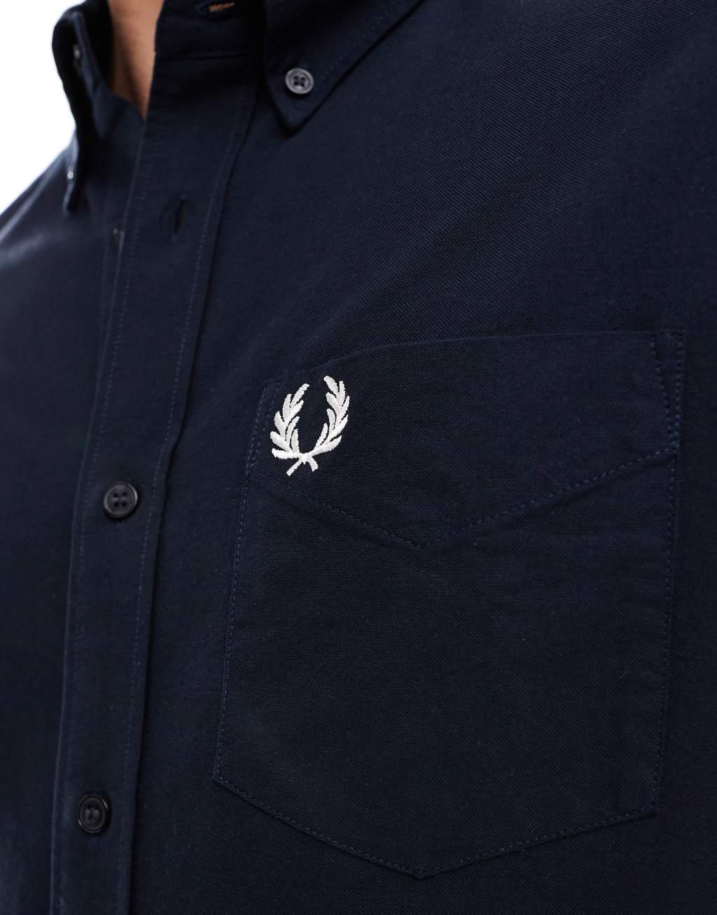 Fred Perry oxford shirt in navy Product Image