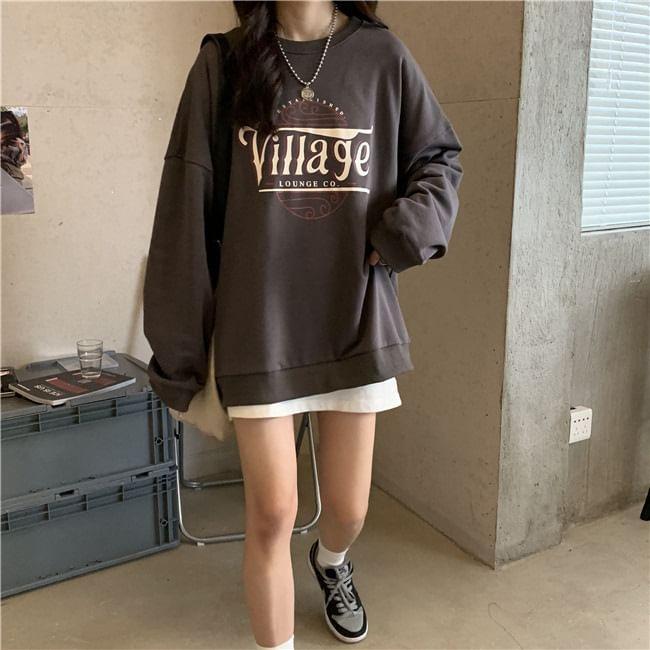 Crewneck Lettering Sweatshirt Product Image