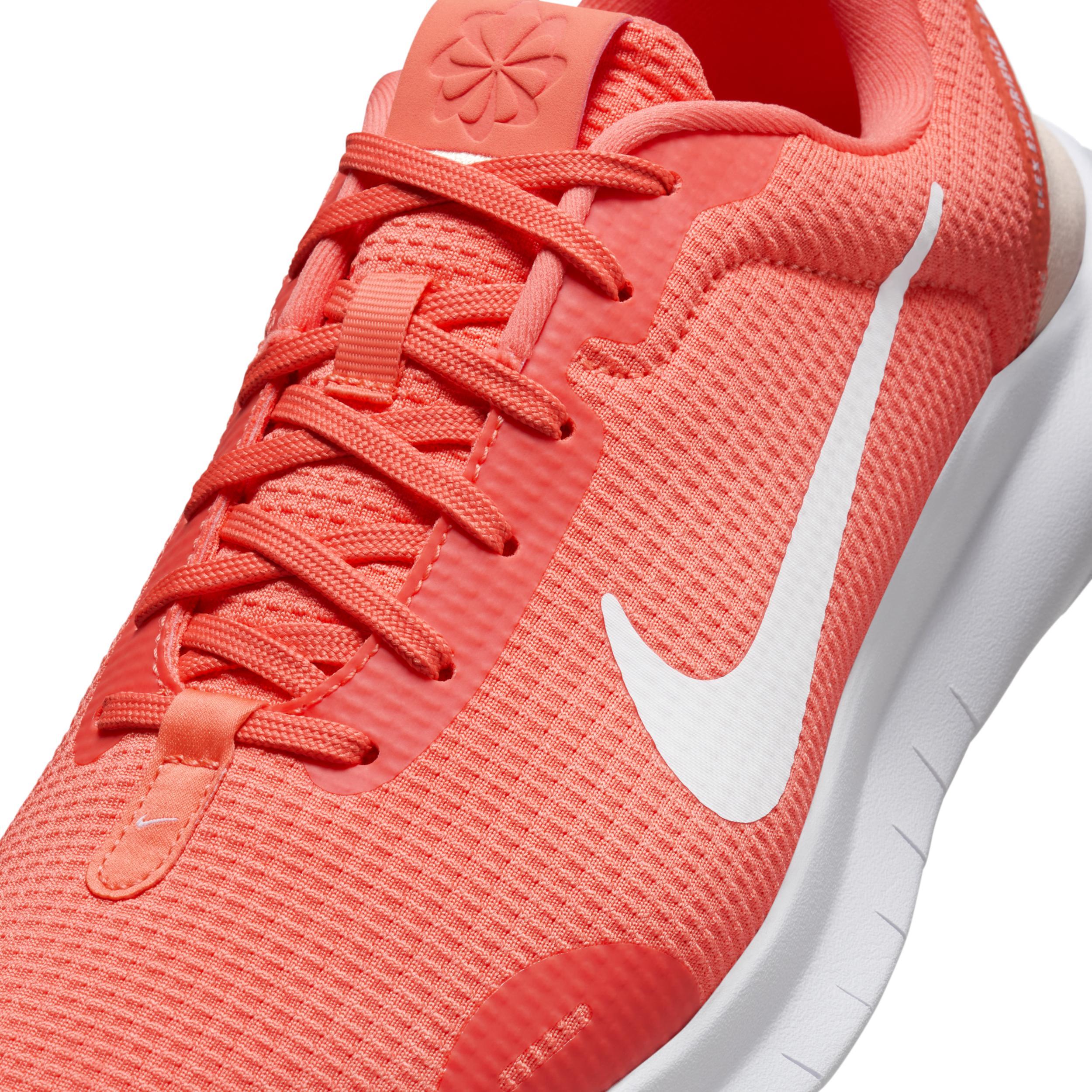 Nike Flex Experience Run 12 Women's Road Running Shoes (Extra Wide) Product Image