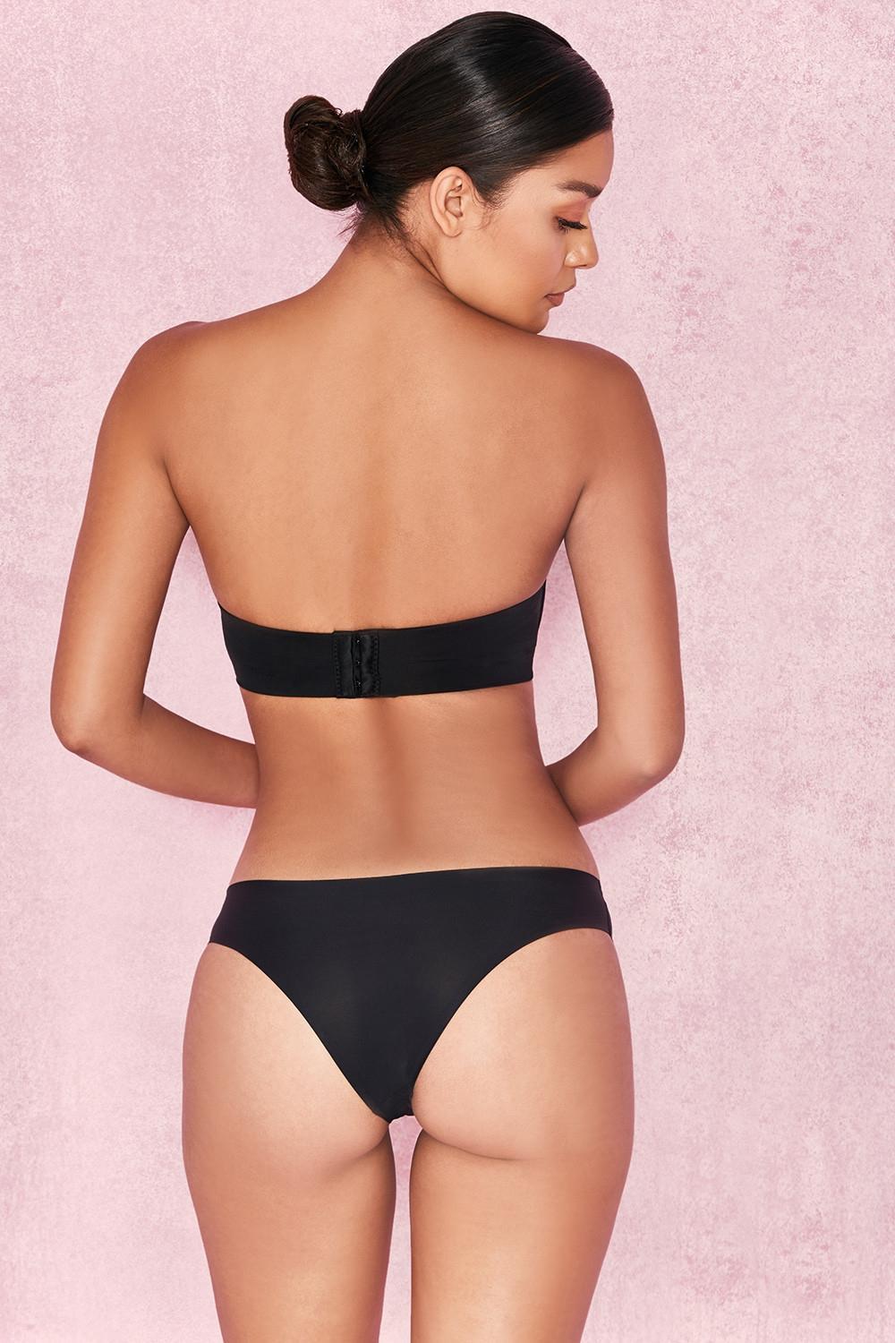 Smooth  plain molded strapless bra - black Product Image