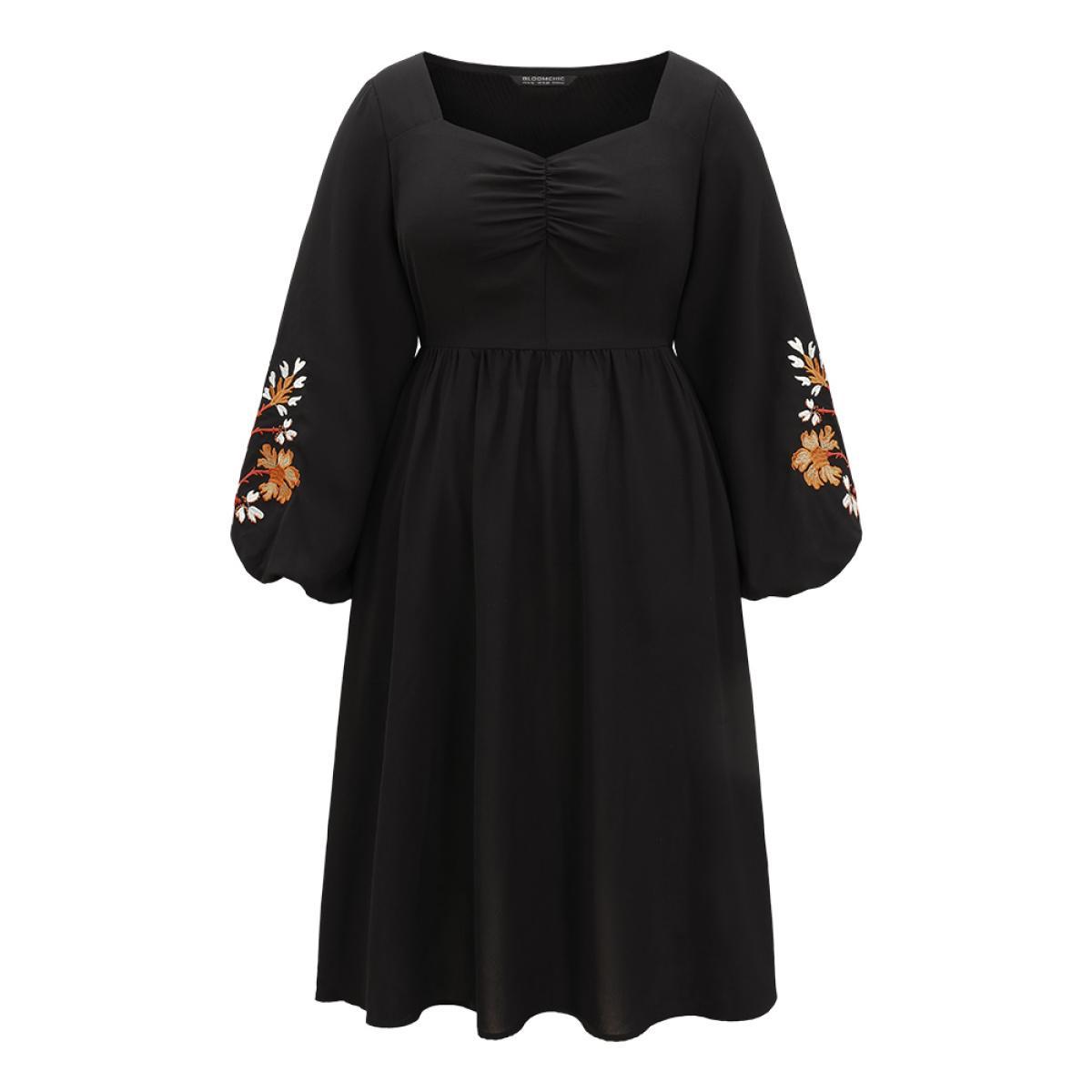 Plus Size Floral Embroidered Ruched Square Neck Dress Black Women Vacation Elastic cuffs Square Neck Long Sleeve Curvy Midi Dress BloomChic 30/6X Product Image