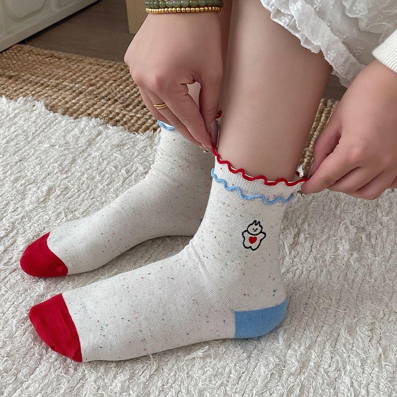 Cartoon Embroidered Lettuce Edge Crew Socks / Letter Embroidered Socks Product Image