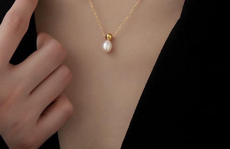 Faux Pearl Pendant Stainless Steel Necklace Product Image