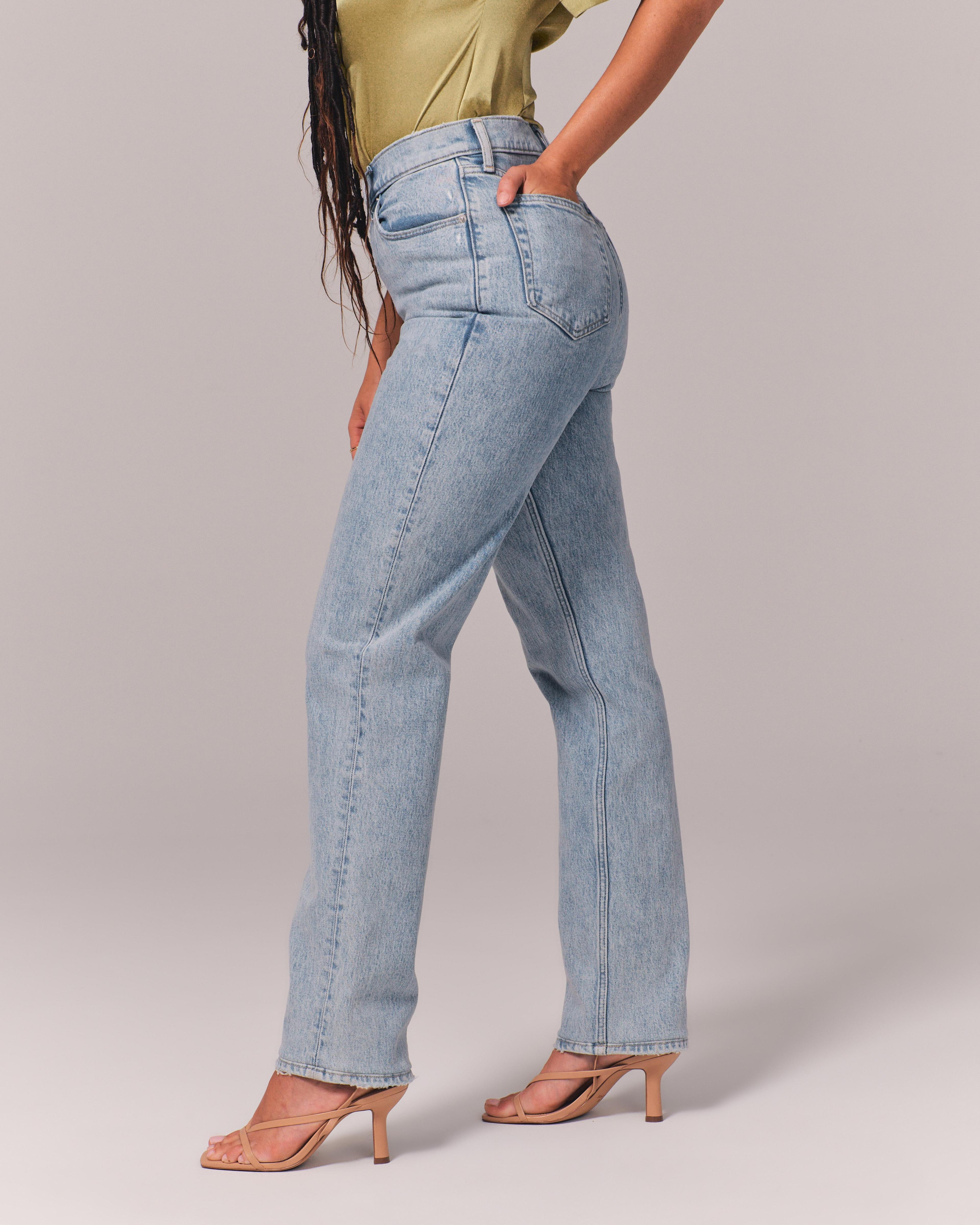 Curve Love Ultra High Rise 90s Straight Jean Product Image