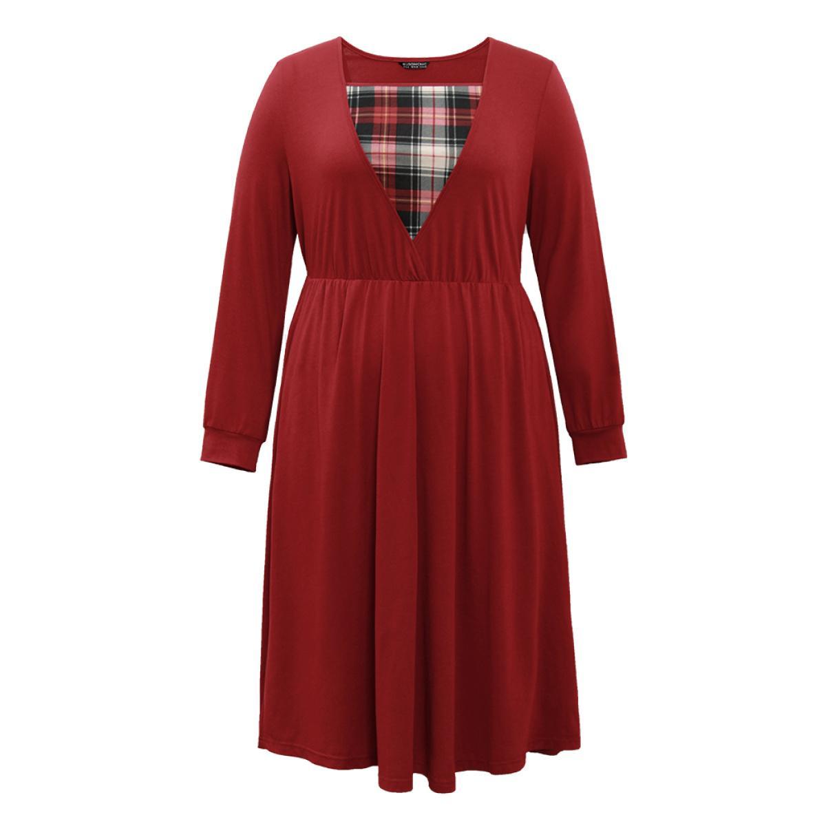 Plus Size Christmas Plaid Patchwork Elastic Waist Gathered Dress Scarlet Women Casual Printed Square Neck Long Sleeve Curvy Midi Dress BloomChic 14-16/1X Product Image