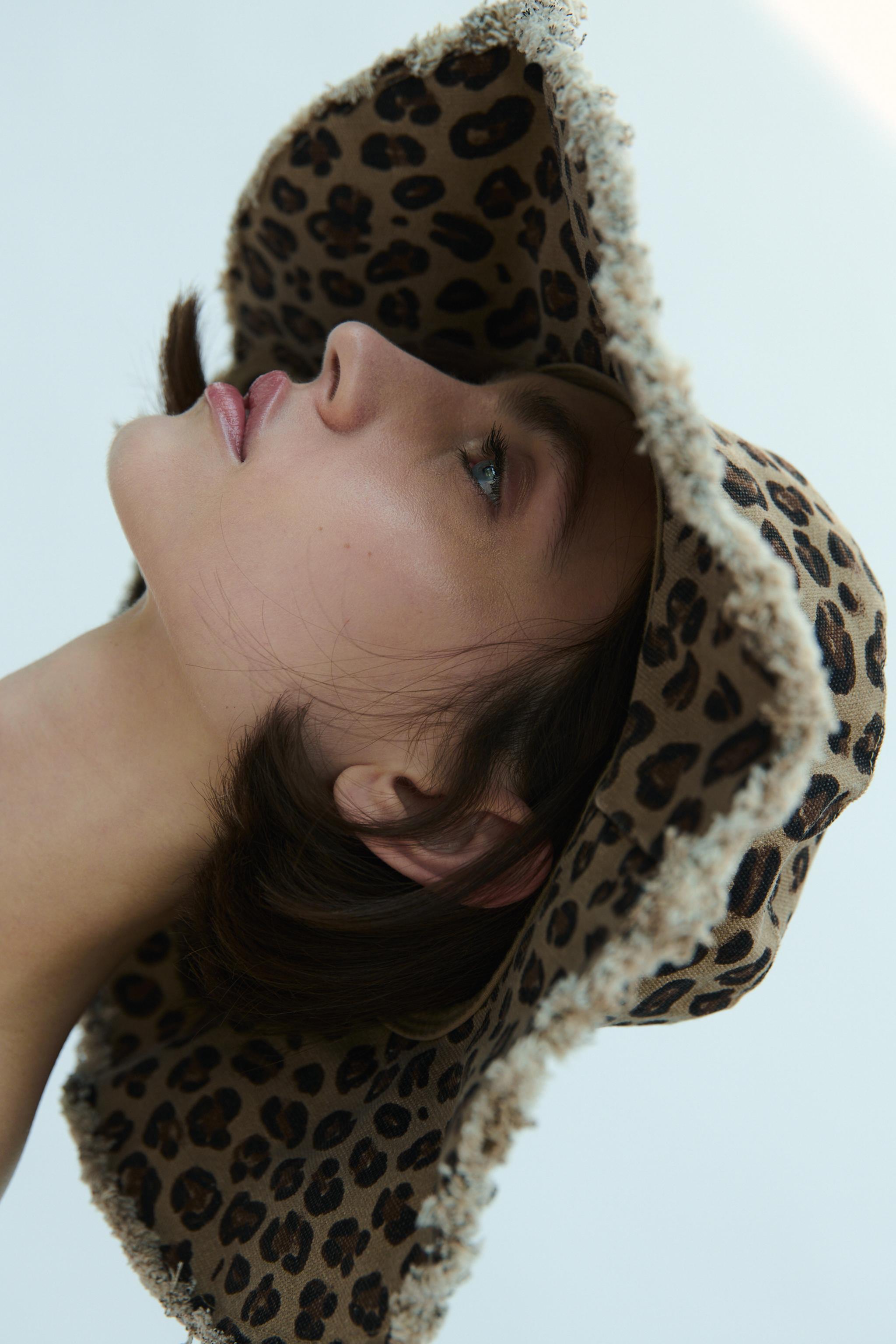 ANIMAL PRINT BUCKET HAT Product Image