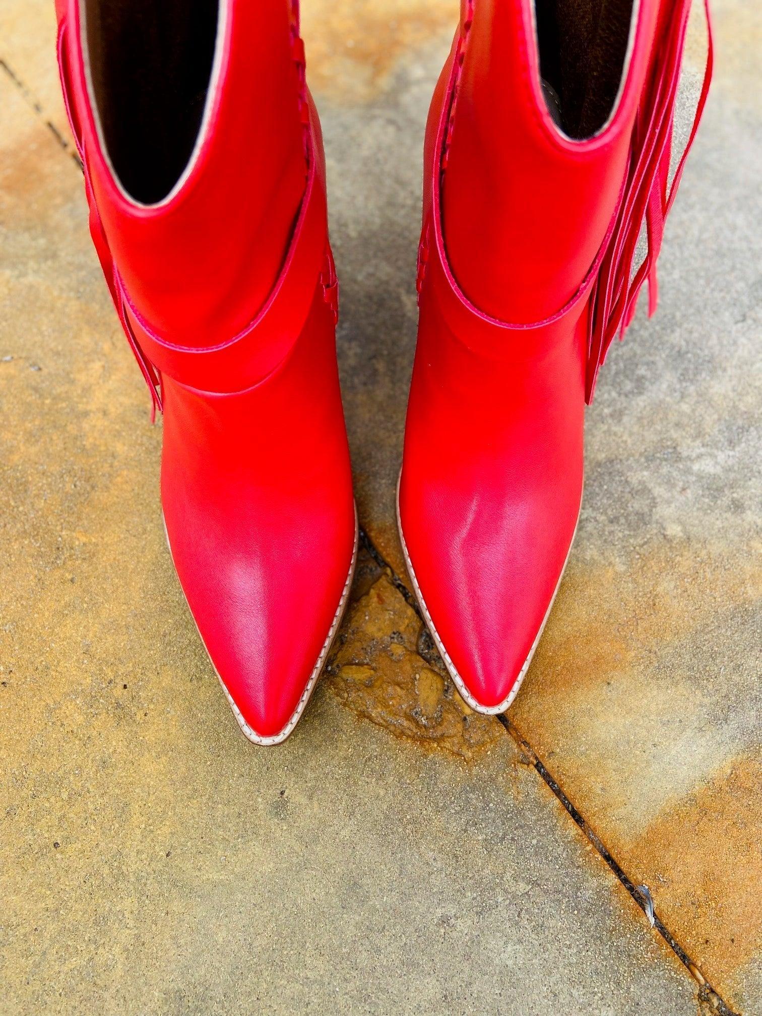 Lady In Red Boots* Product Image