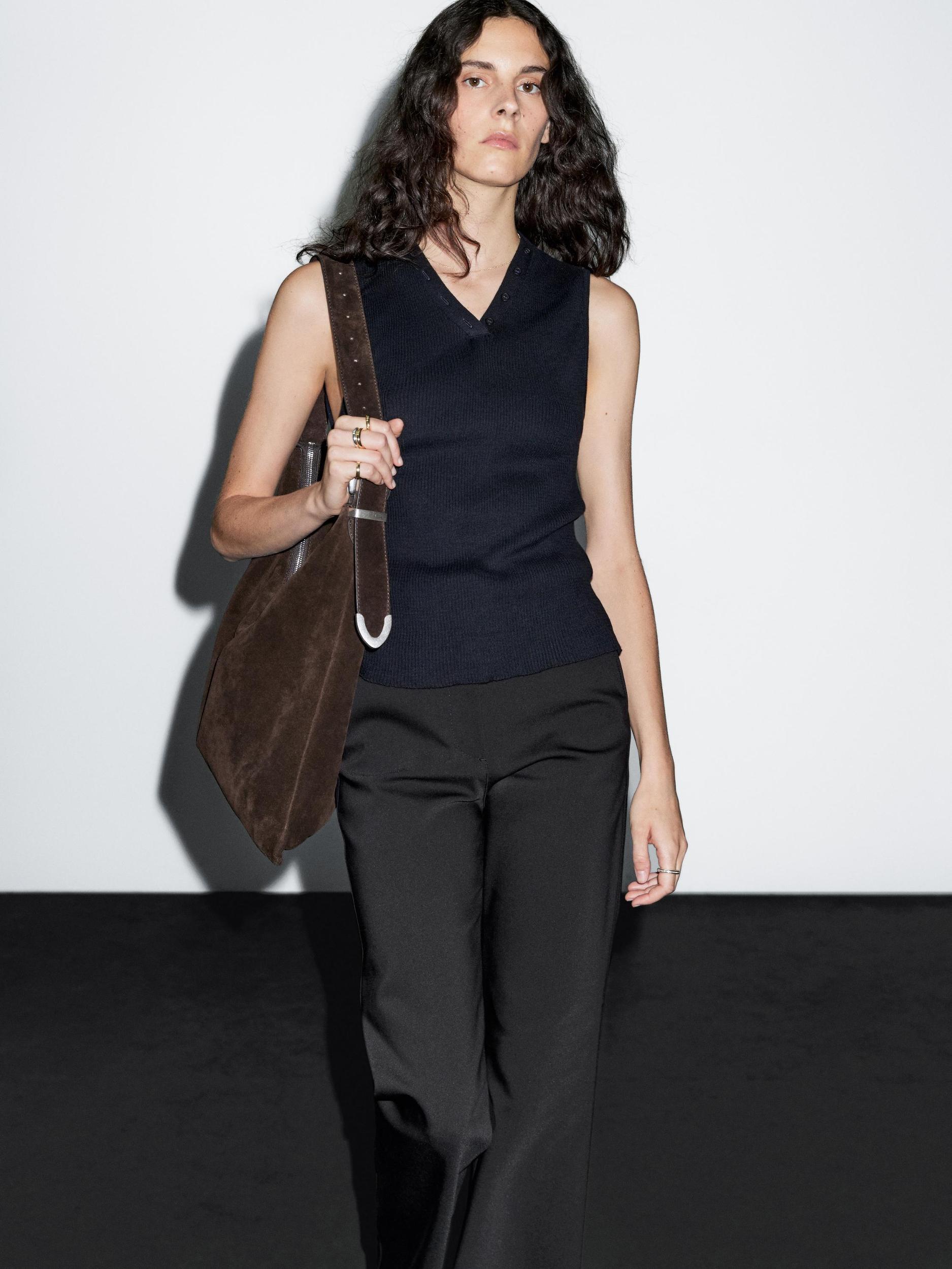 Ribbed top with collar detail Product Image