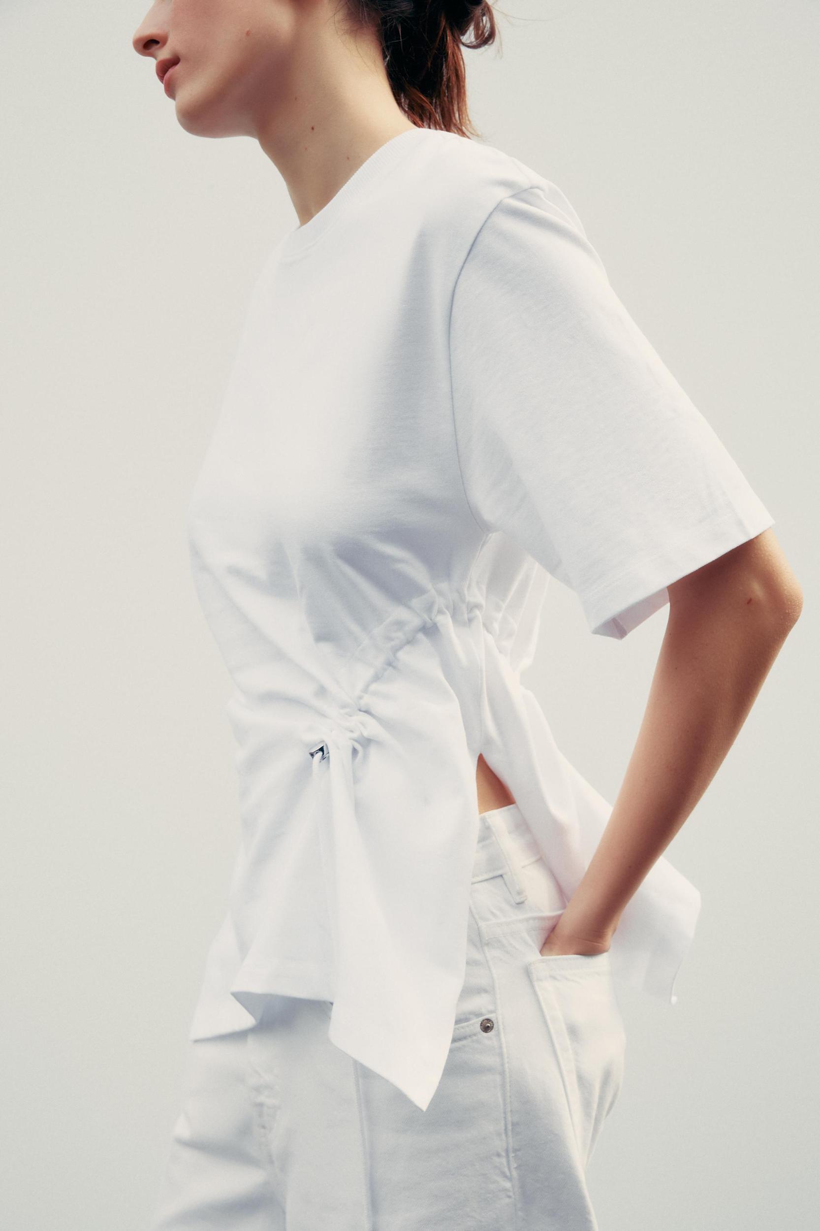 ASYMMETRIC STOPPER T-SHIRT Product Image