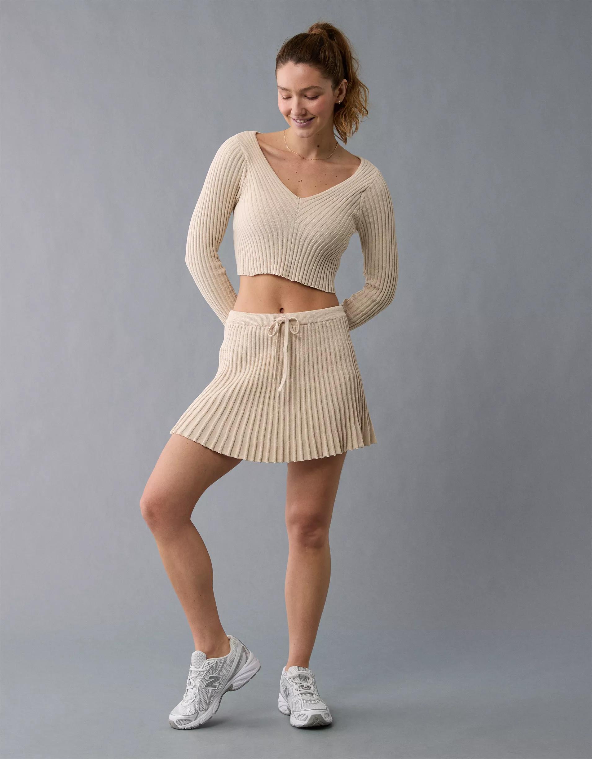 AE V-Neck Chenille Sweater Product Image