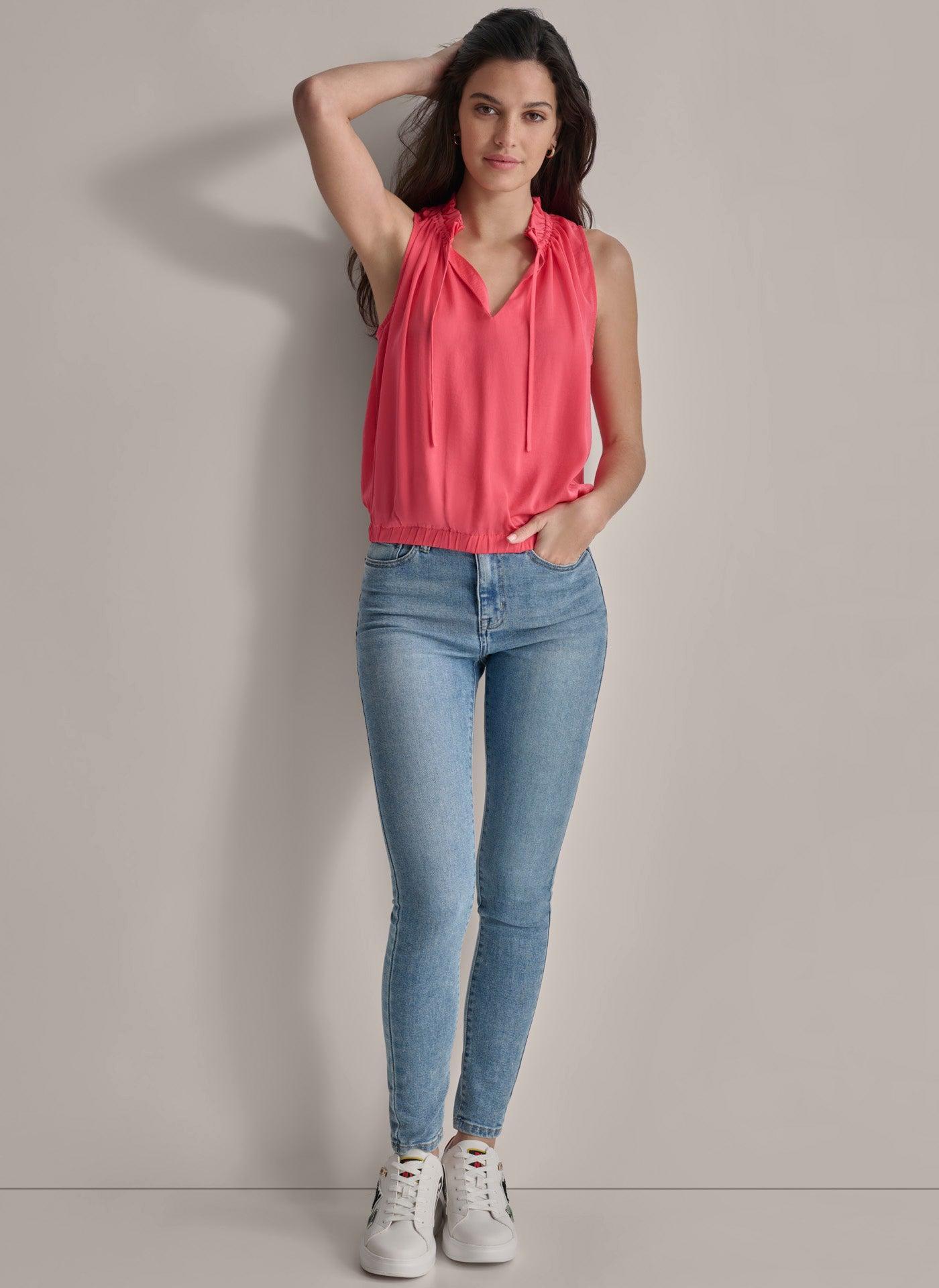 SLEEVELESS BLOUSE Product Image