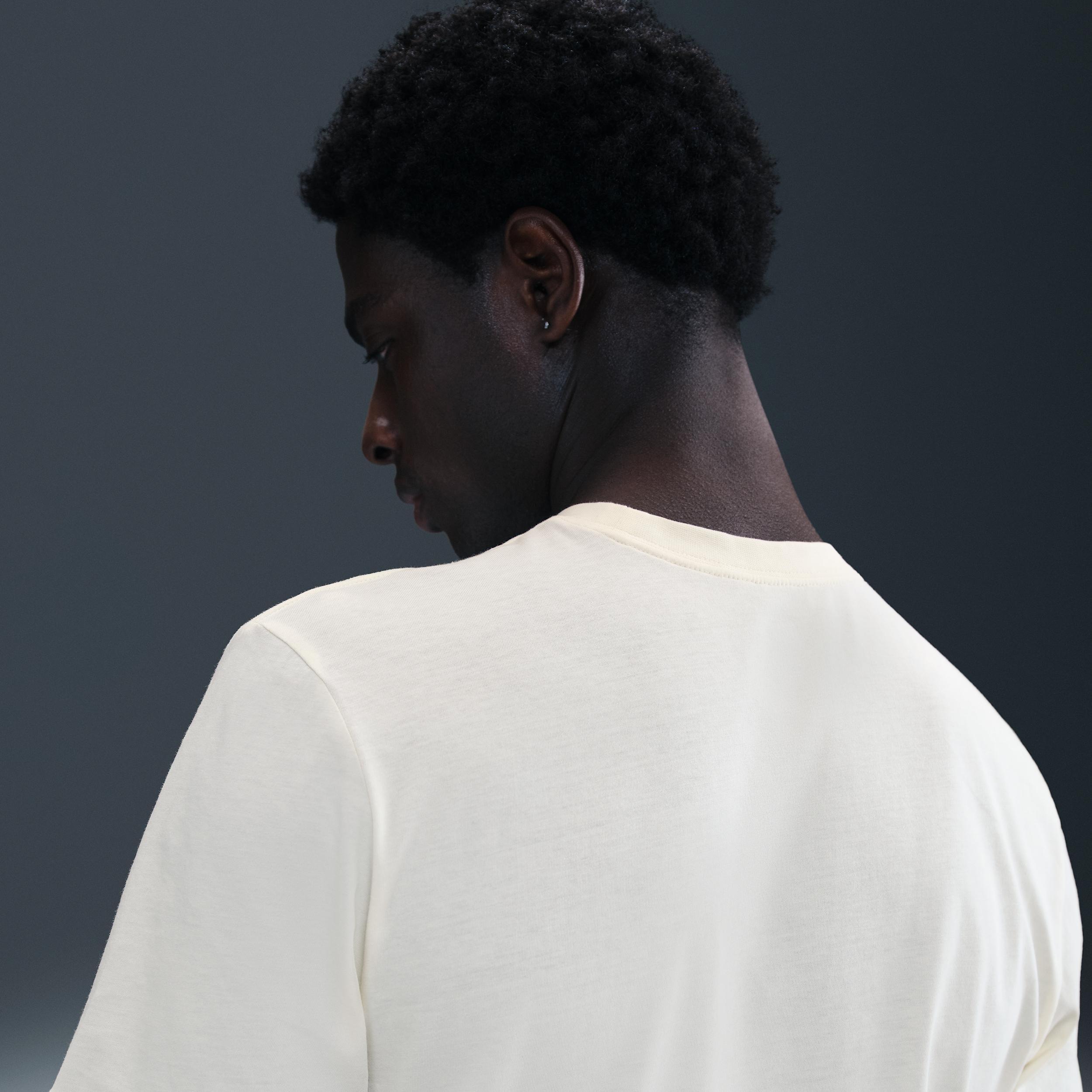 Nike Sportswear T-Shirt Product Image