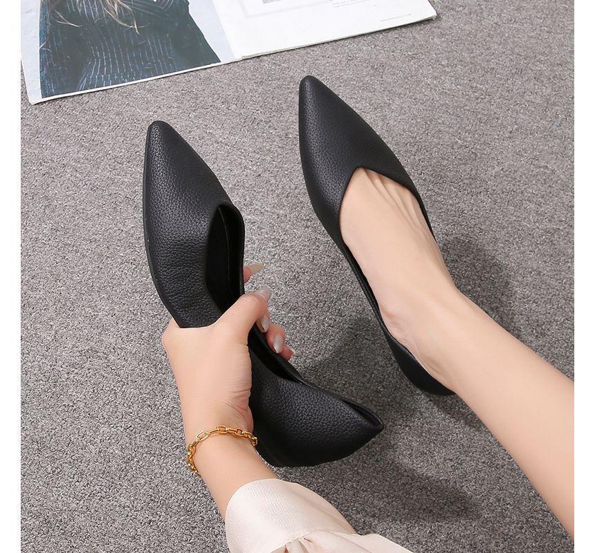 Pointy Flats Product Image