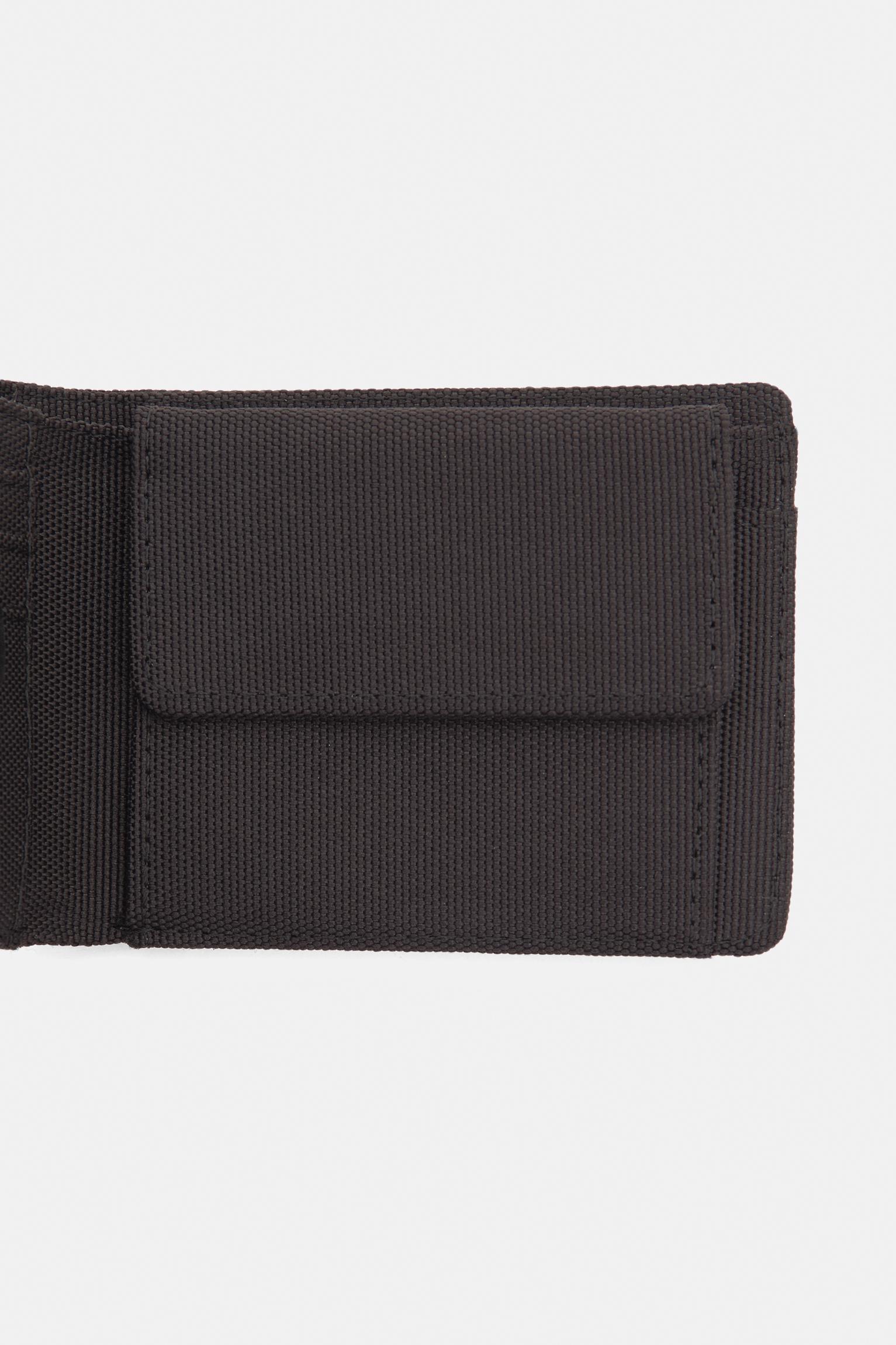 Geometric print wallet Product Image