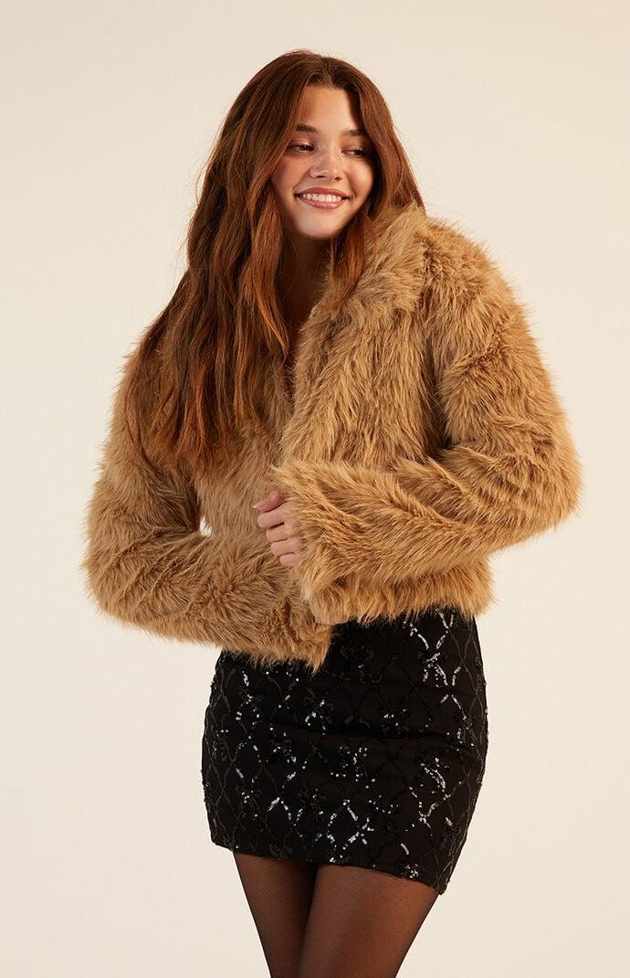 Daisy Street Womens Faux Fur Cropped Jacket Product Image