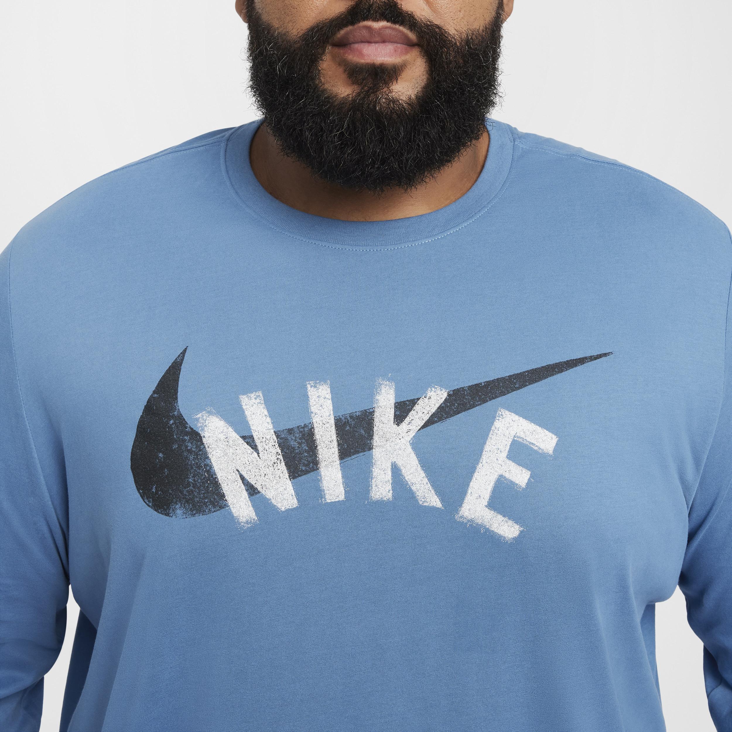 Nike Men's Dri-FIT Long-Sleeve Fitness T-Shirt Product Image