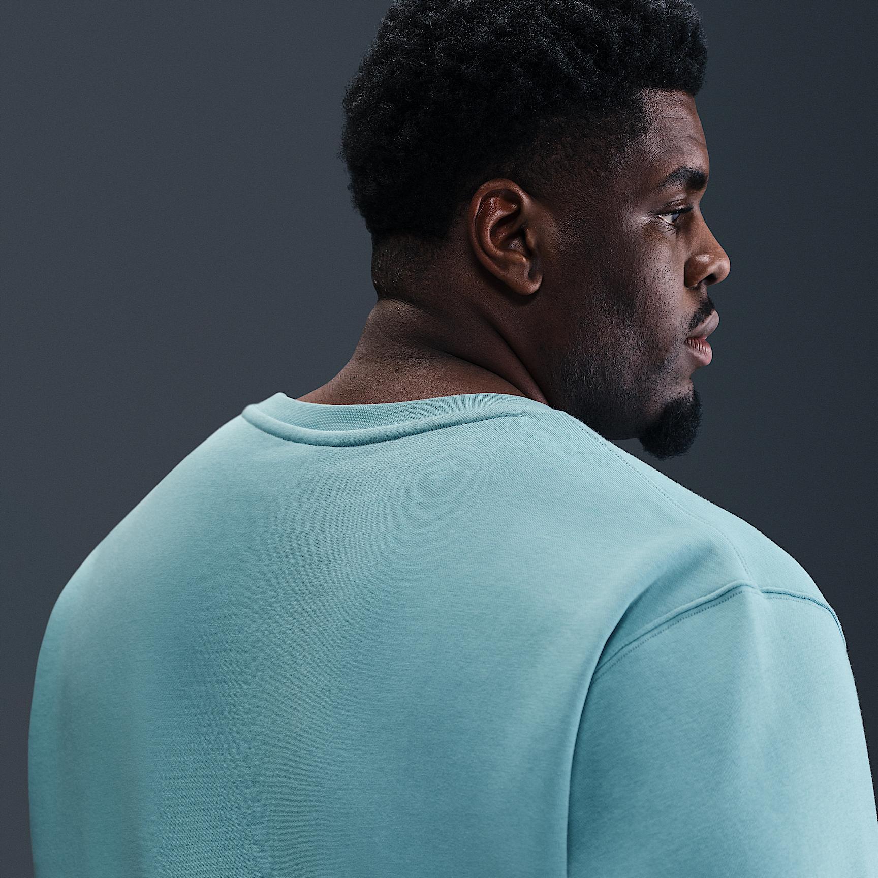 Nike Men's Club Fleece Crew Product Image
