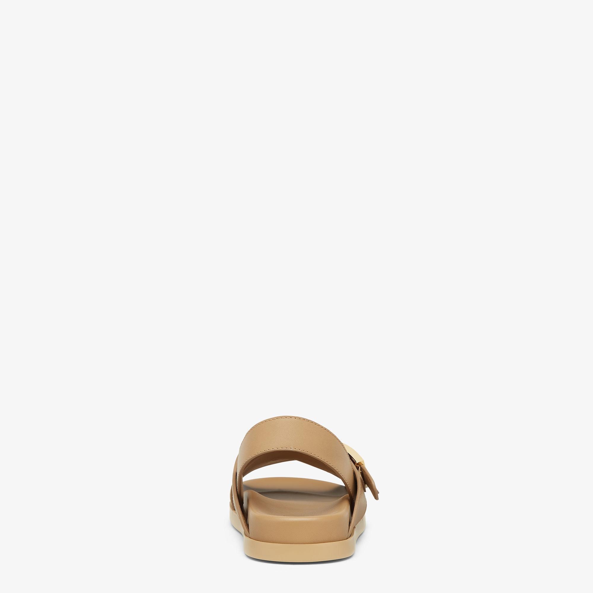 Fendi FeelBeige leather slides Product Image