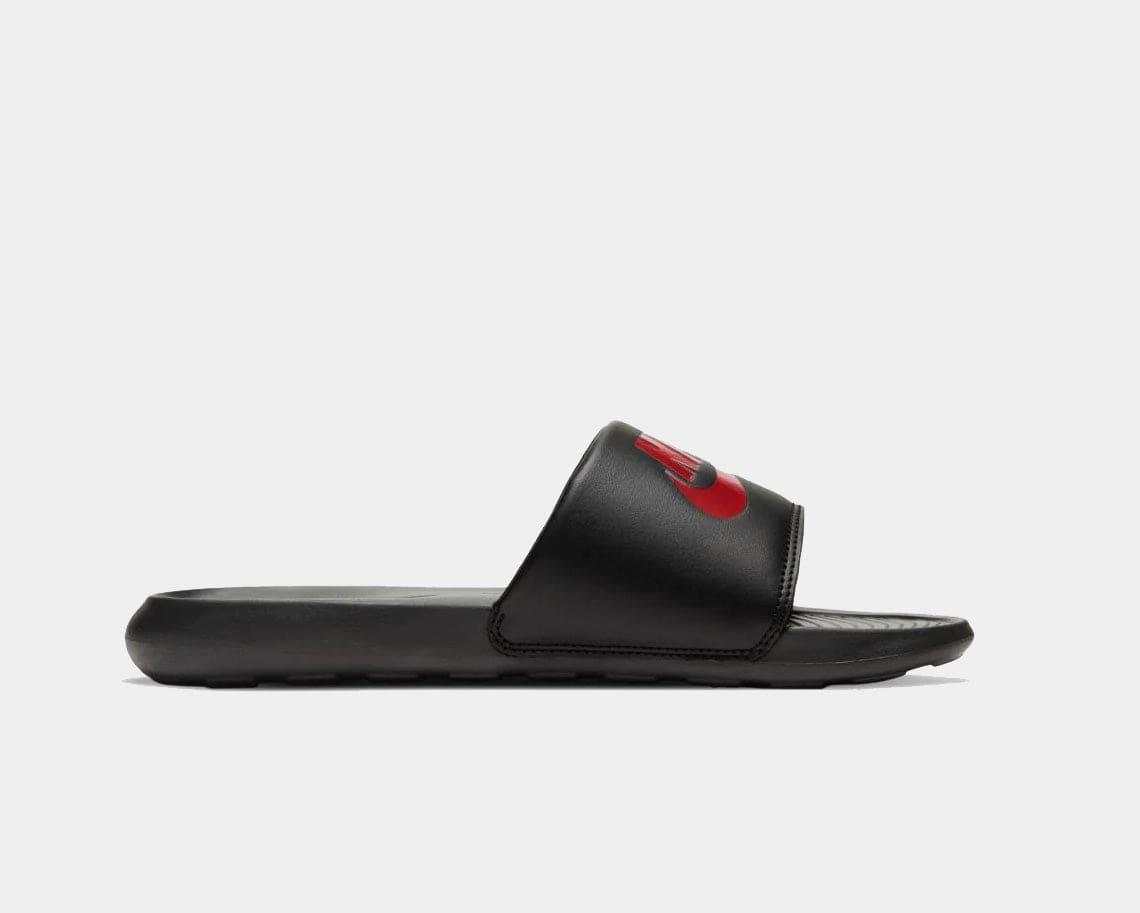 Nike Men's Victori One Slides Product Image