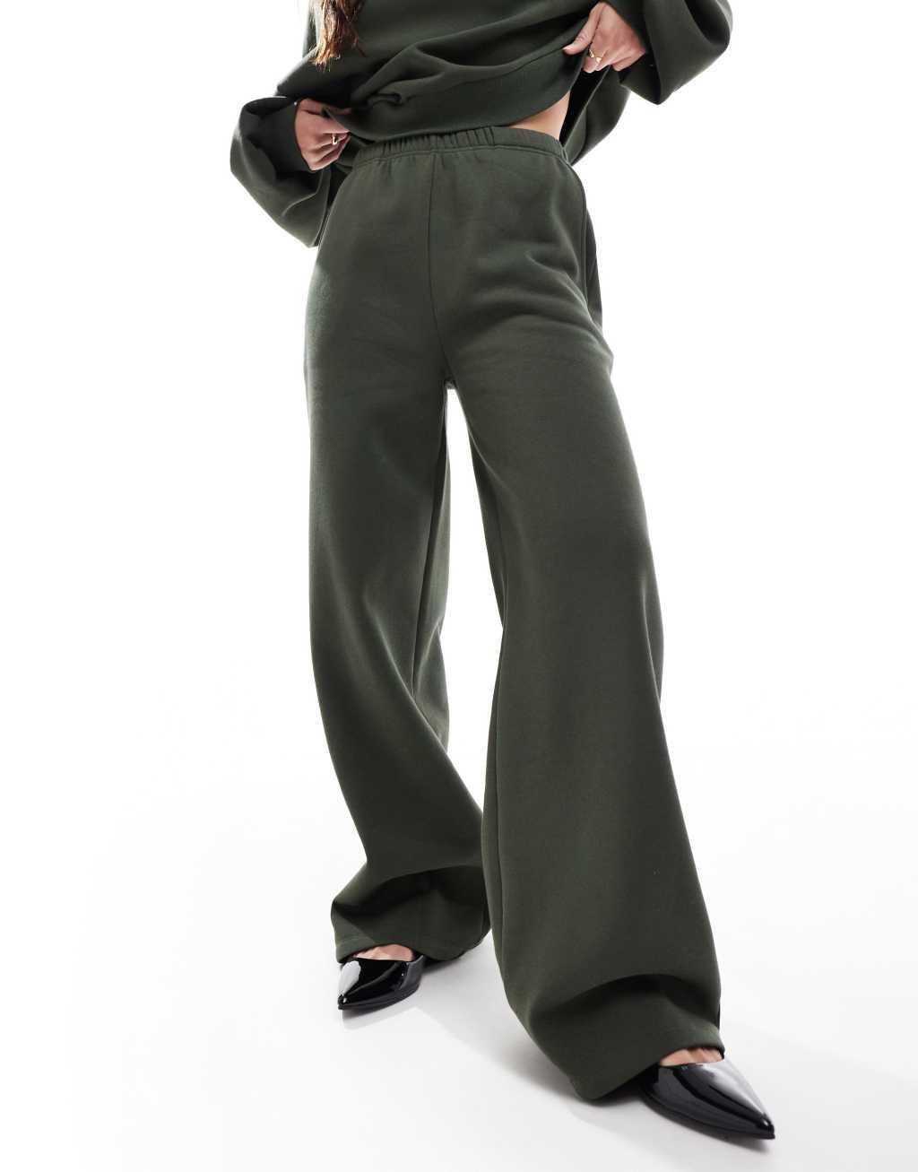 ASOS DESIGN wide leg sweatpants in green - part of a set Product Image