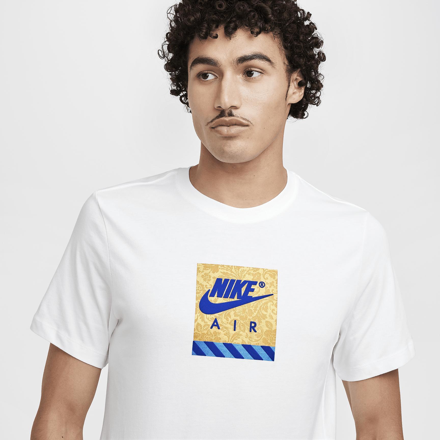 Nike Sportswear T-Shirt Product Image