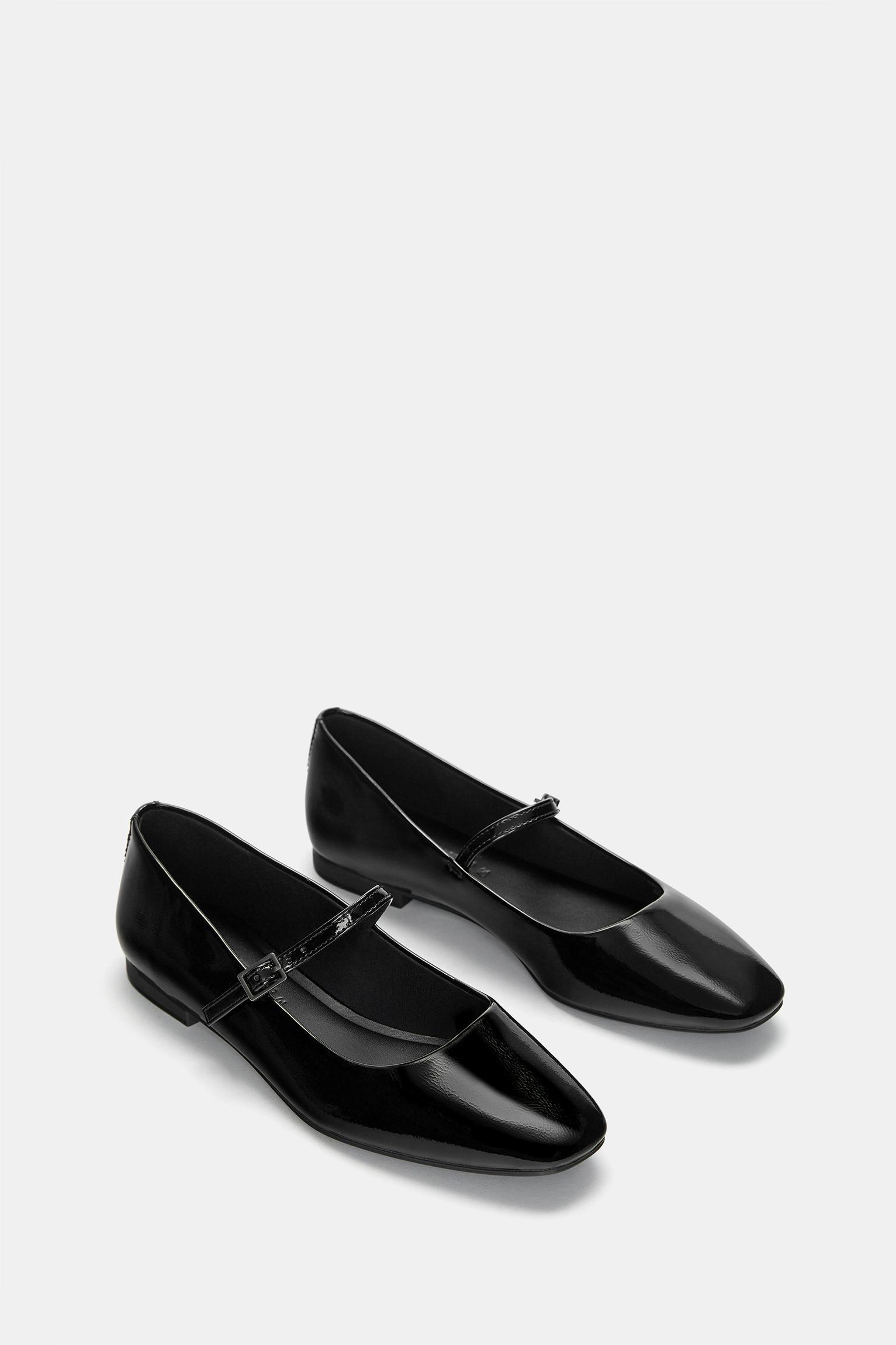 Faux patent leather ballerinas Product Image
