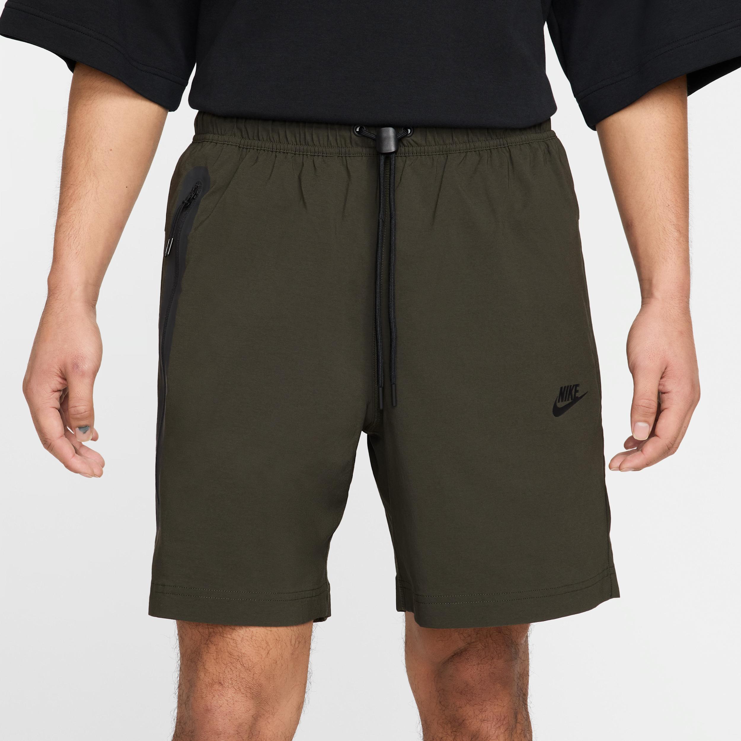 Nike Men's Tech Woven Shorts Product Image
