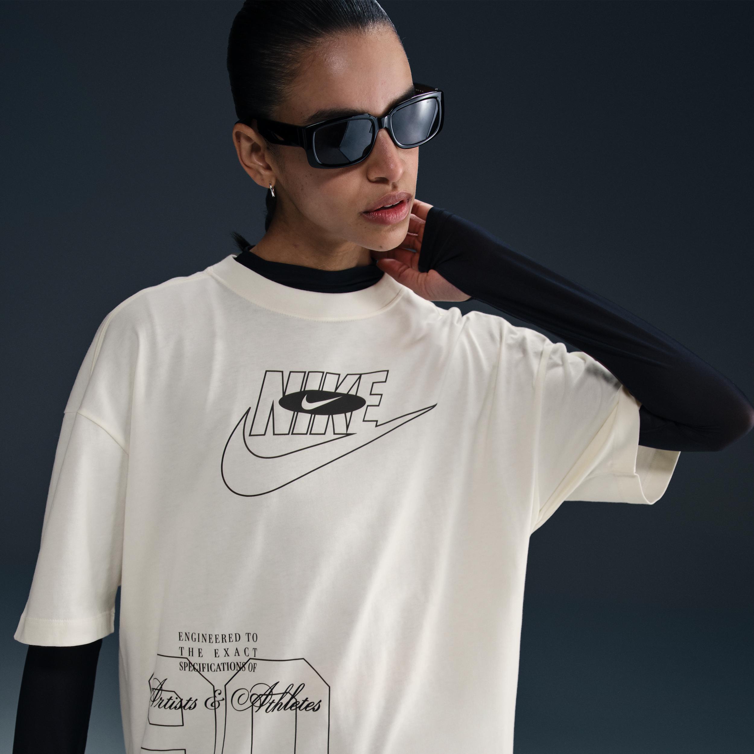 Women's Nike Sportswear Oversized T-Shirt Product Image