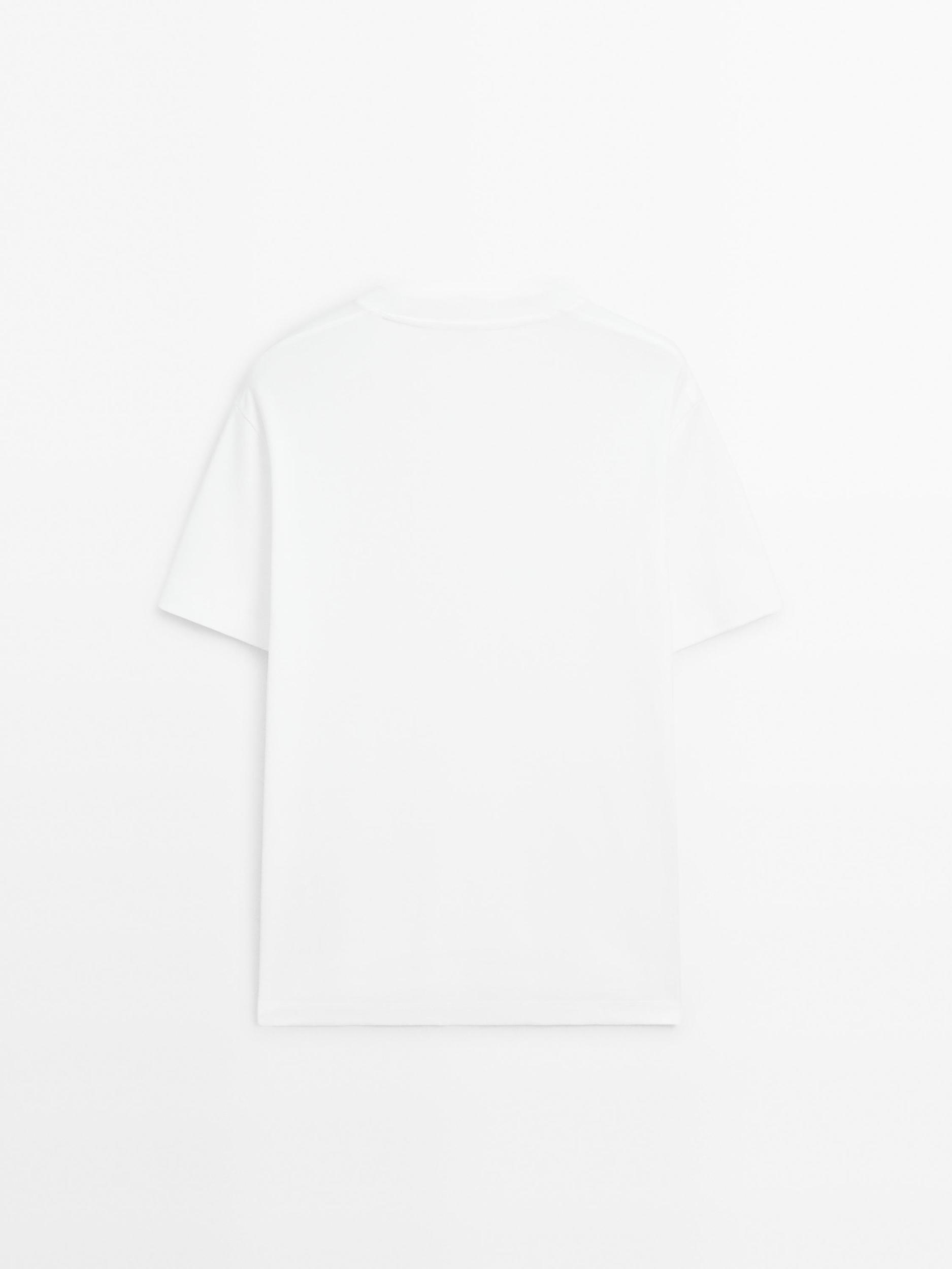 T-shirt medium weight 100% cotton Product Image