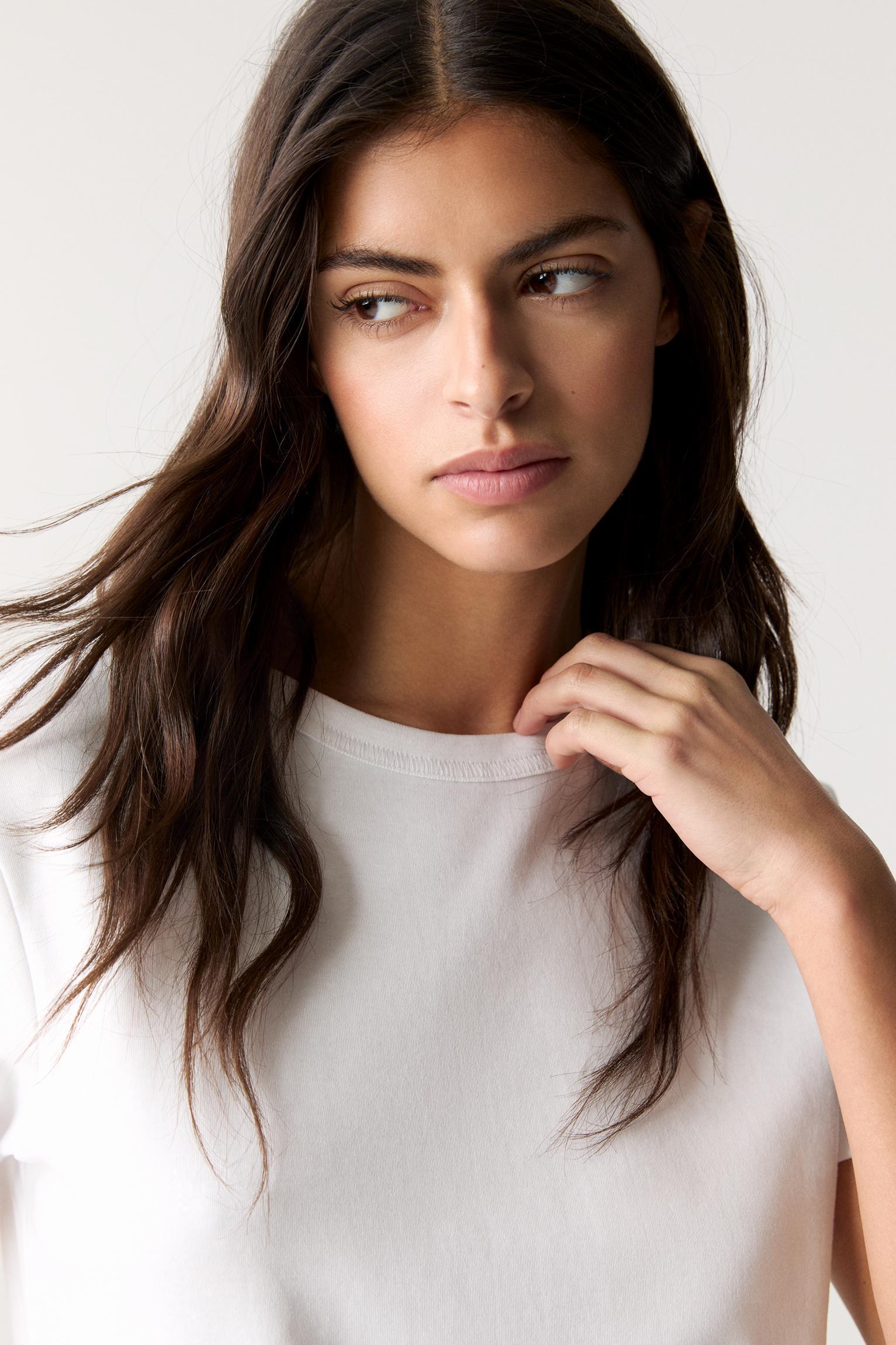 Basic short sleeve T-shirt Product Image