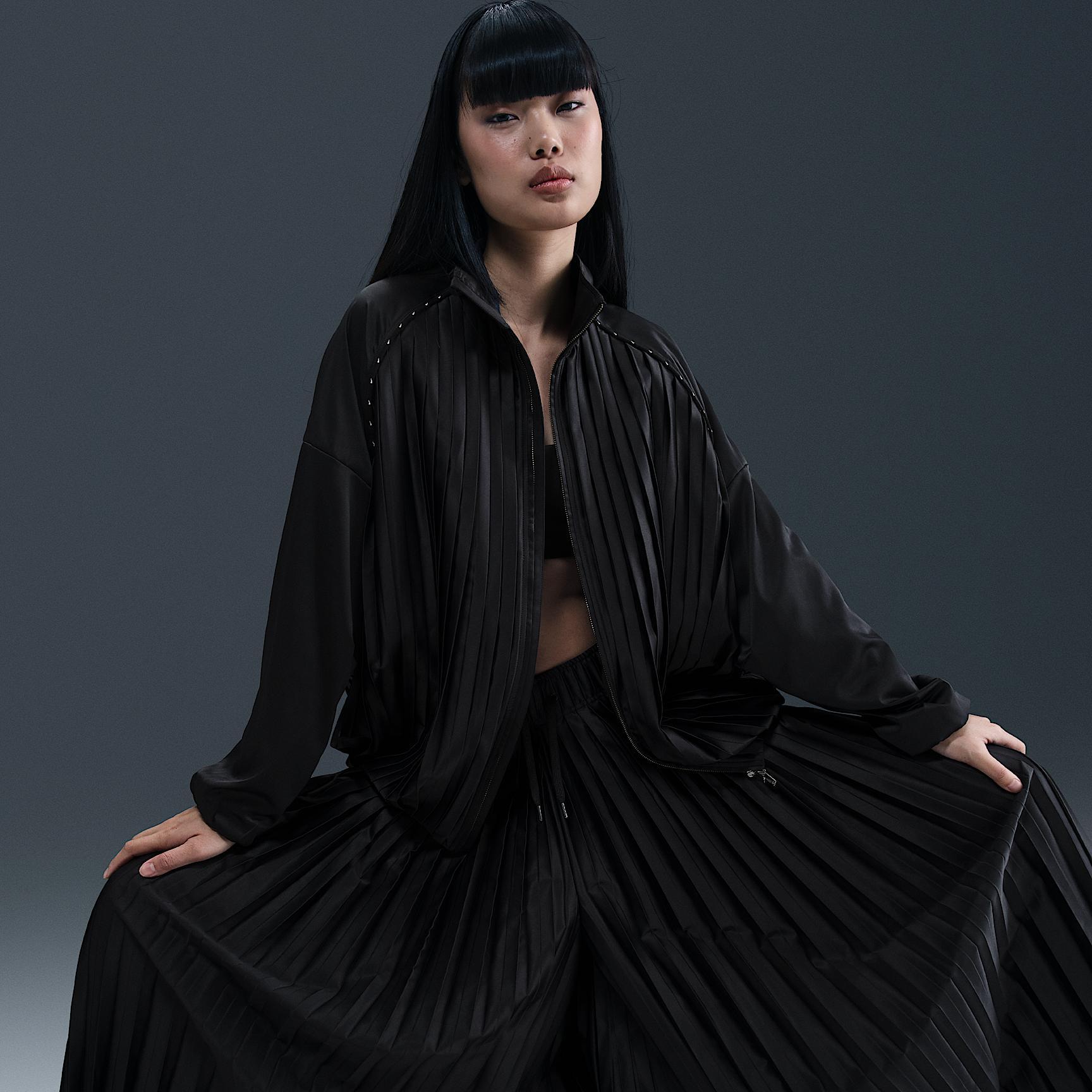 Womens Nike Sportswear Collection Mid-Rise Pleated Track Pants | HJ0520-133 Product Image