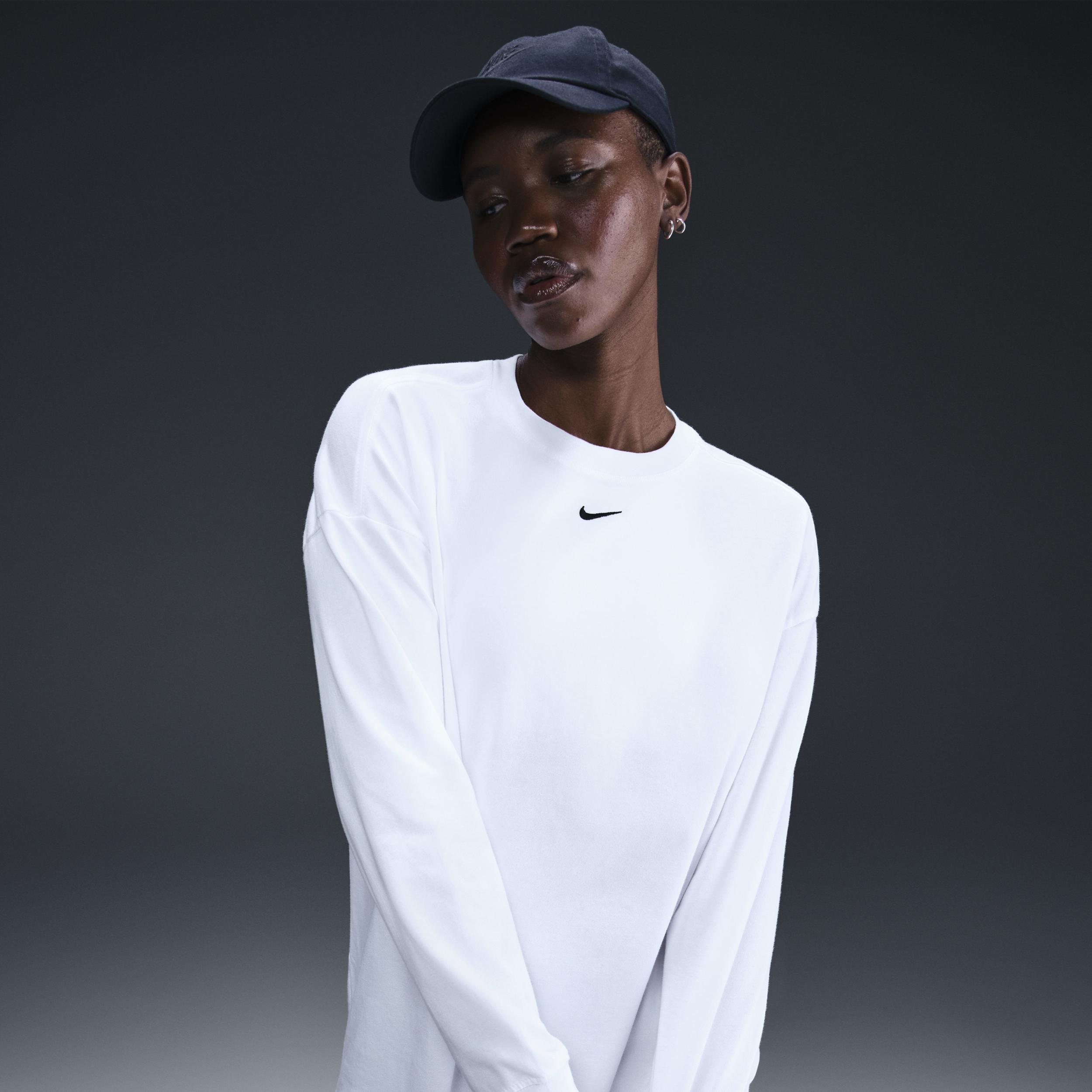 Nike Sportswear Essential Women's Oversized Long-Sleeve T-Shirt Product Image