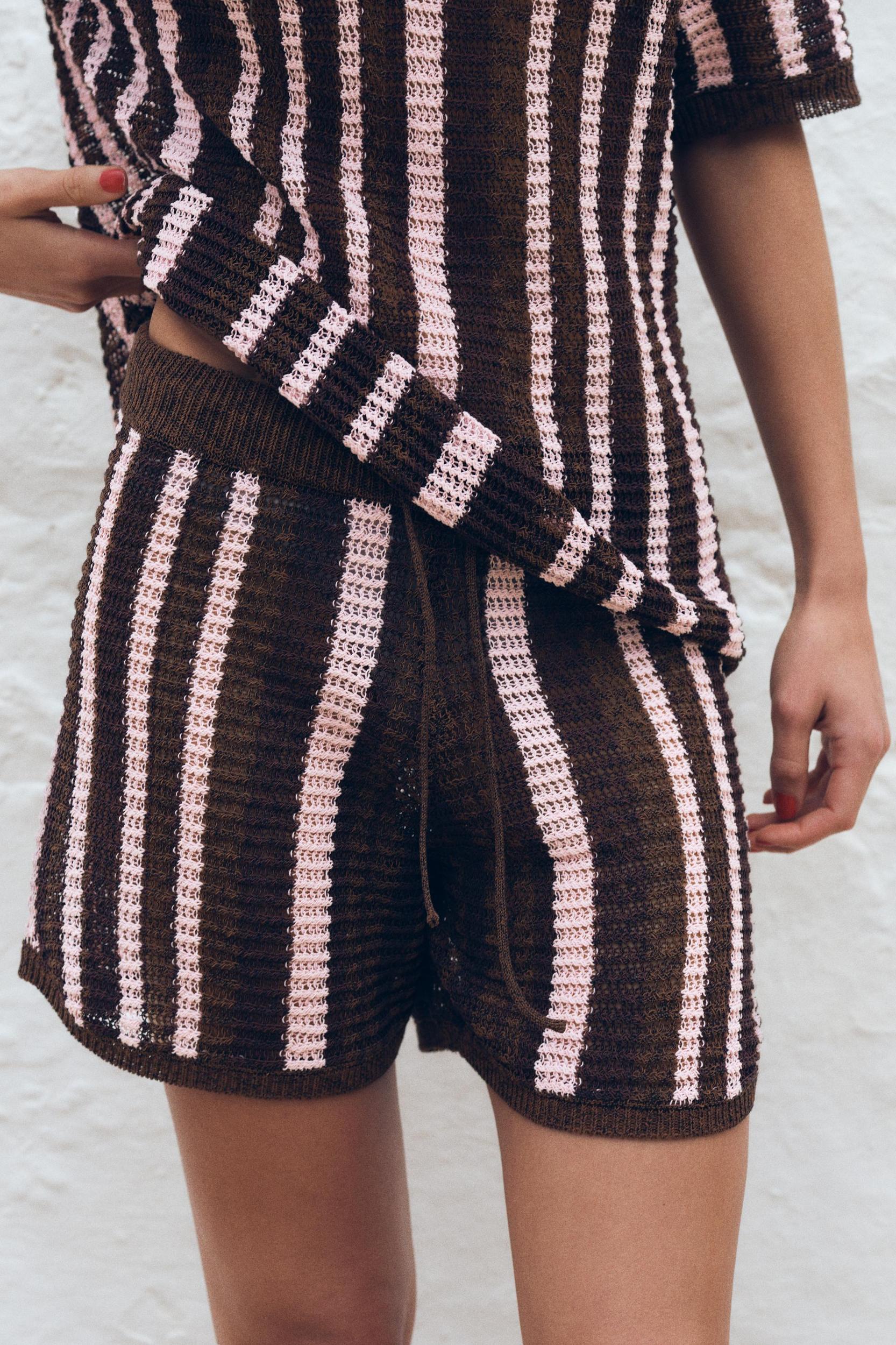 KNIT SHORTS Product Image