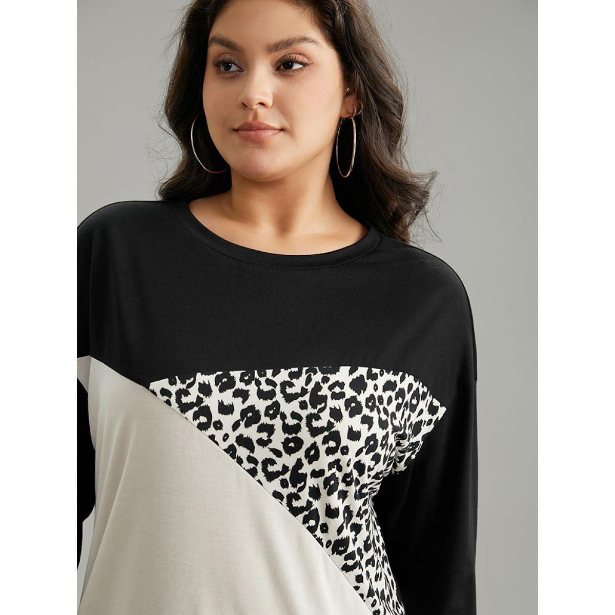 Plus Size Leopard Print Colorblock Patchwork T-shirt Black Women Casual Contrast Patchwork Round Neck Dailywear T-shirts BloomChic 28/5X Product Image