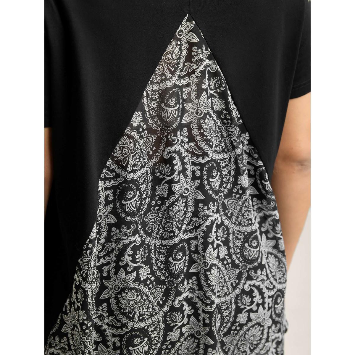 Plus Size Paisley Print Crew Neck Spliced T-Shirt Black Women Leisure Contrast Round Neck Casual T-shirts BloomChic 14-16/1X Product Image