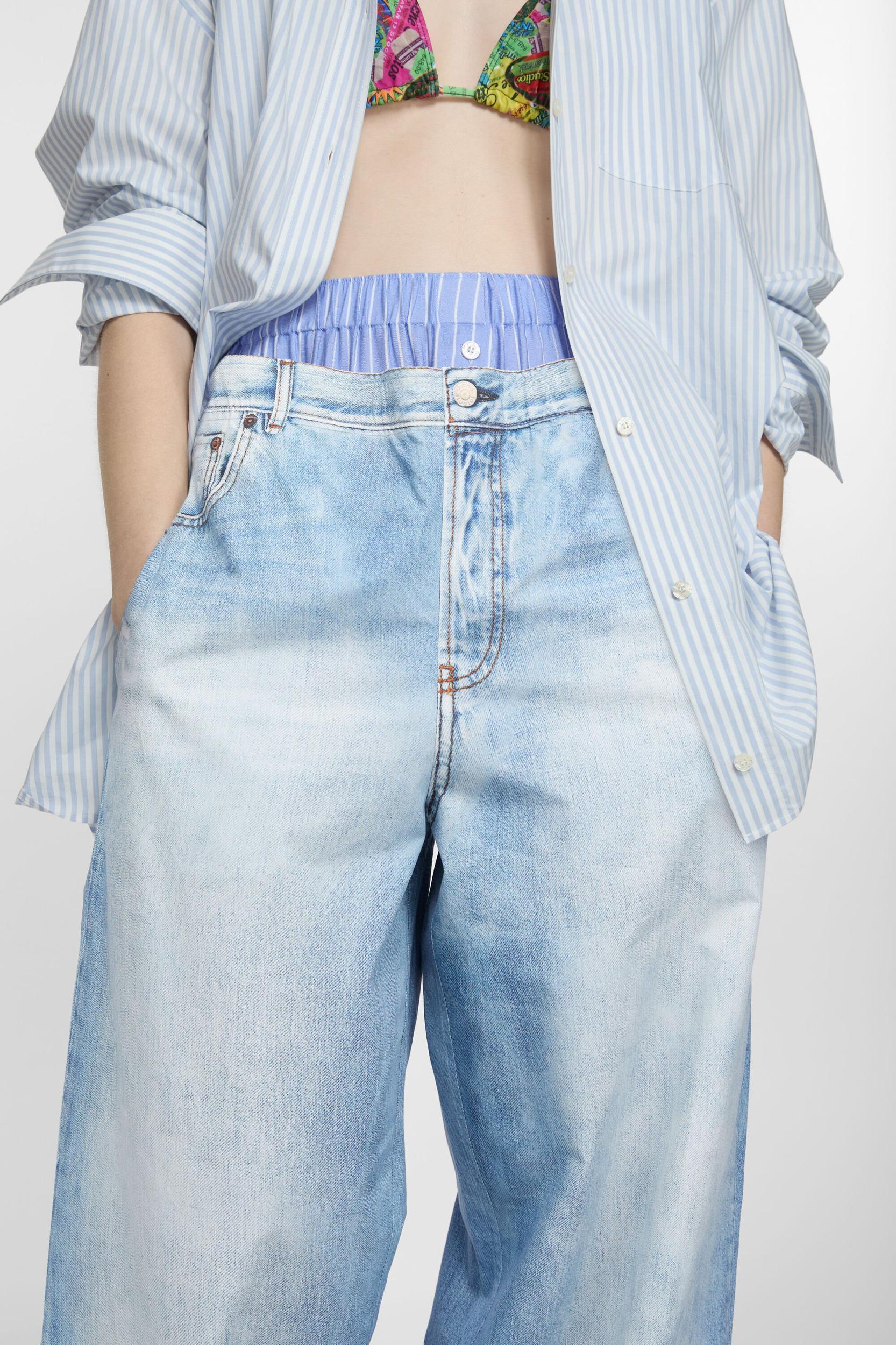 Printed trousers Product Image