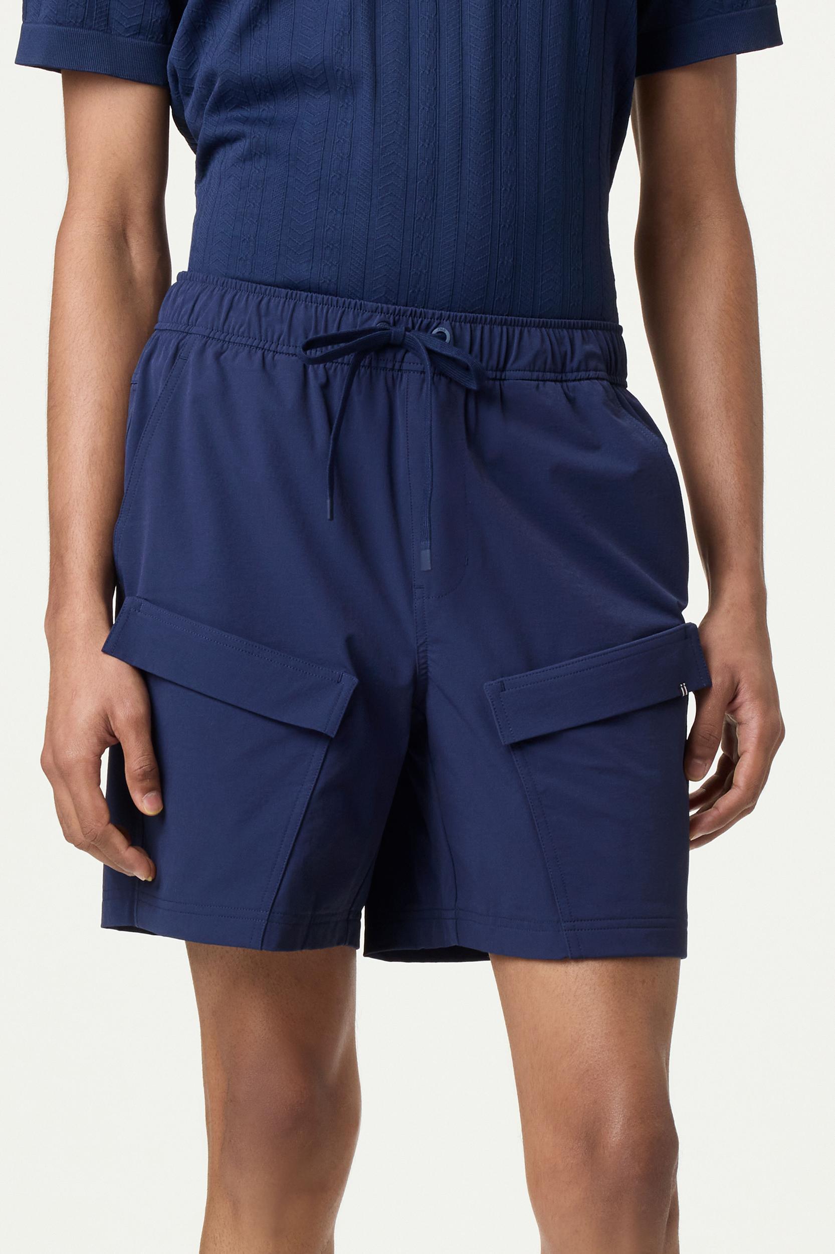 Breakpoint Woven Short Product Image