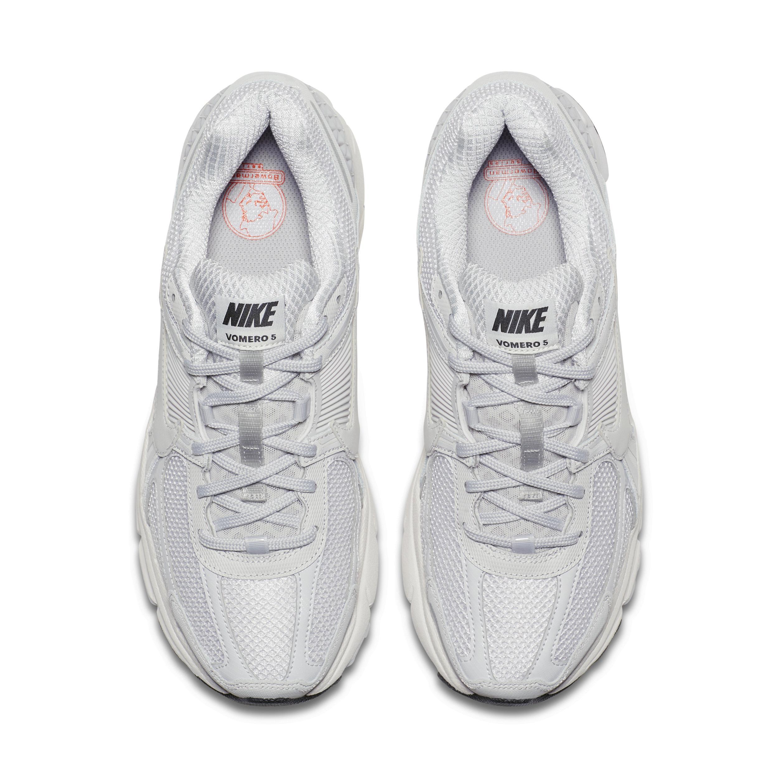 Nike Mens Zoom Vomero 5 Shoes Product Image