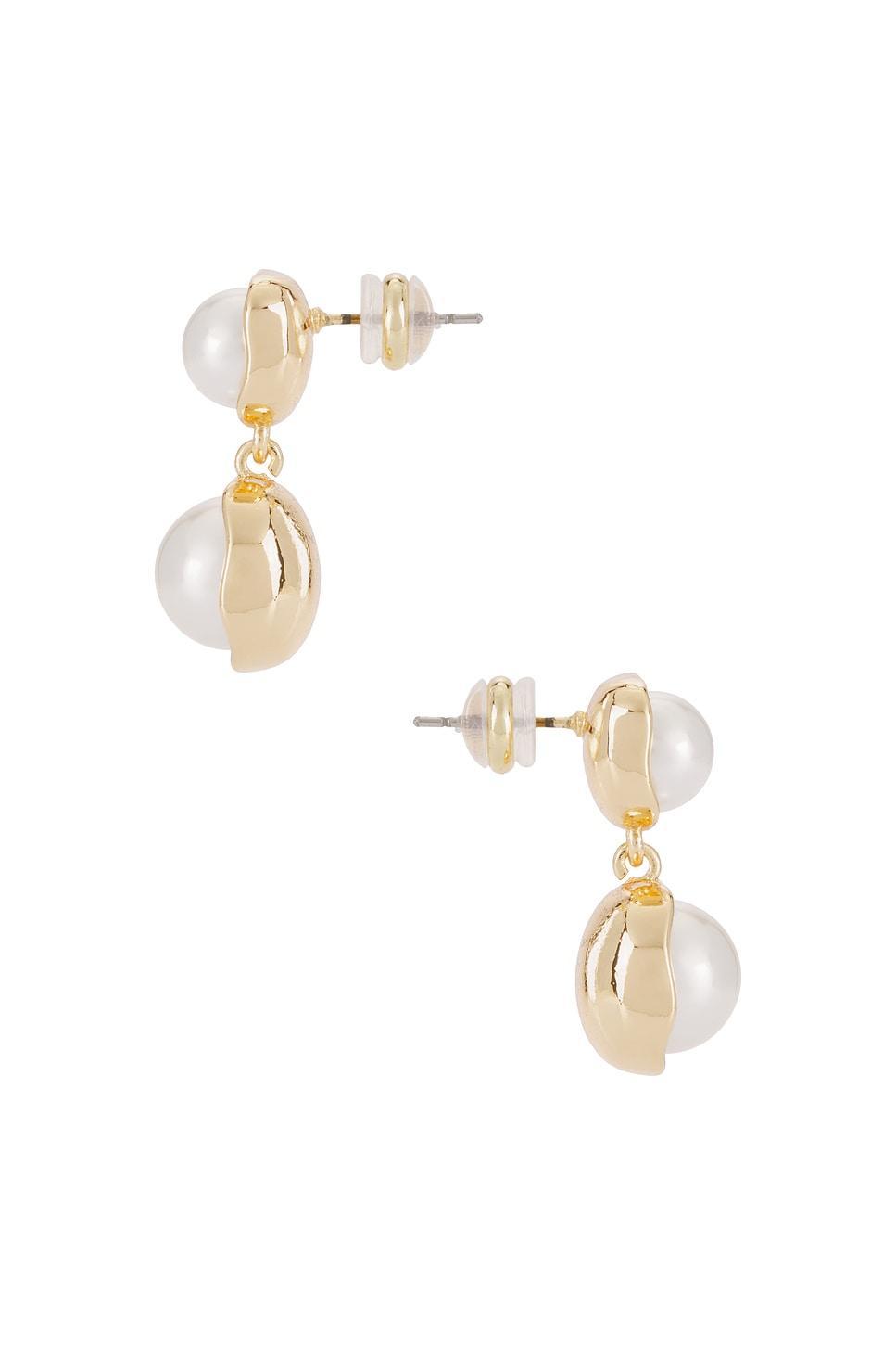 Noor Pearl Drop Earring SHASHI Product Image