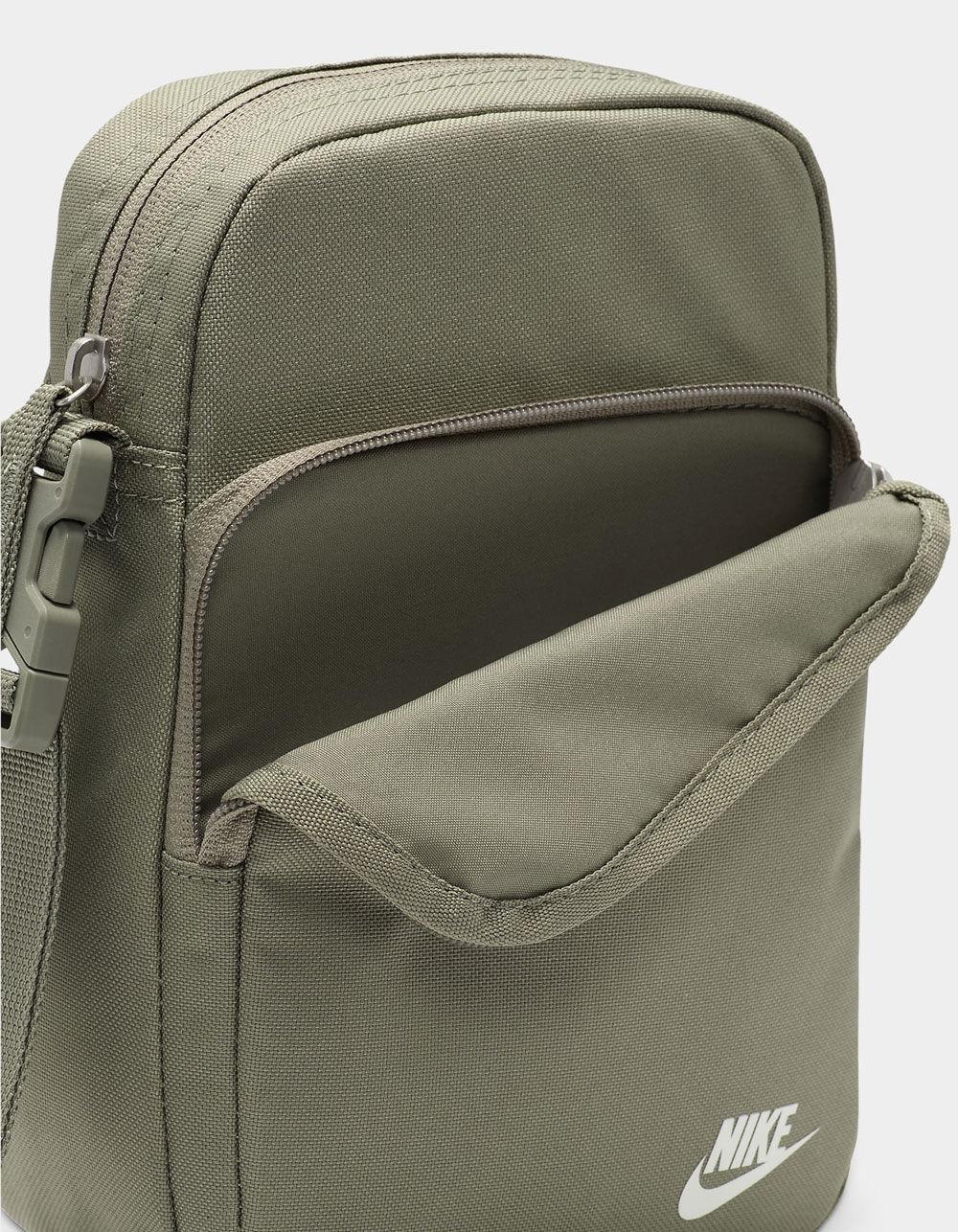 NIKE Heritage Crossbody Bag Product Image